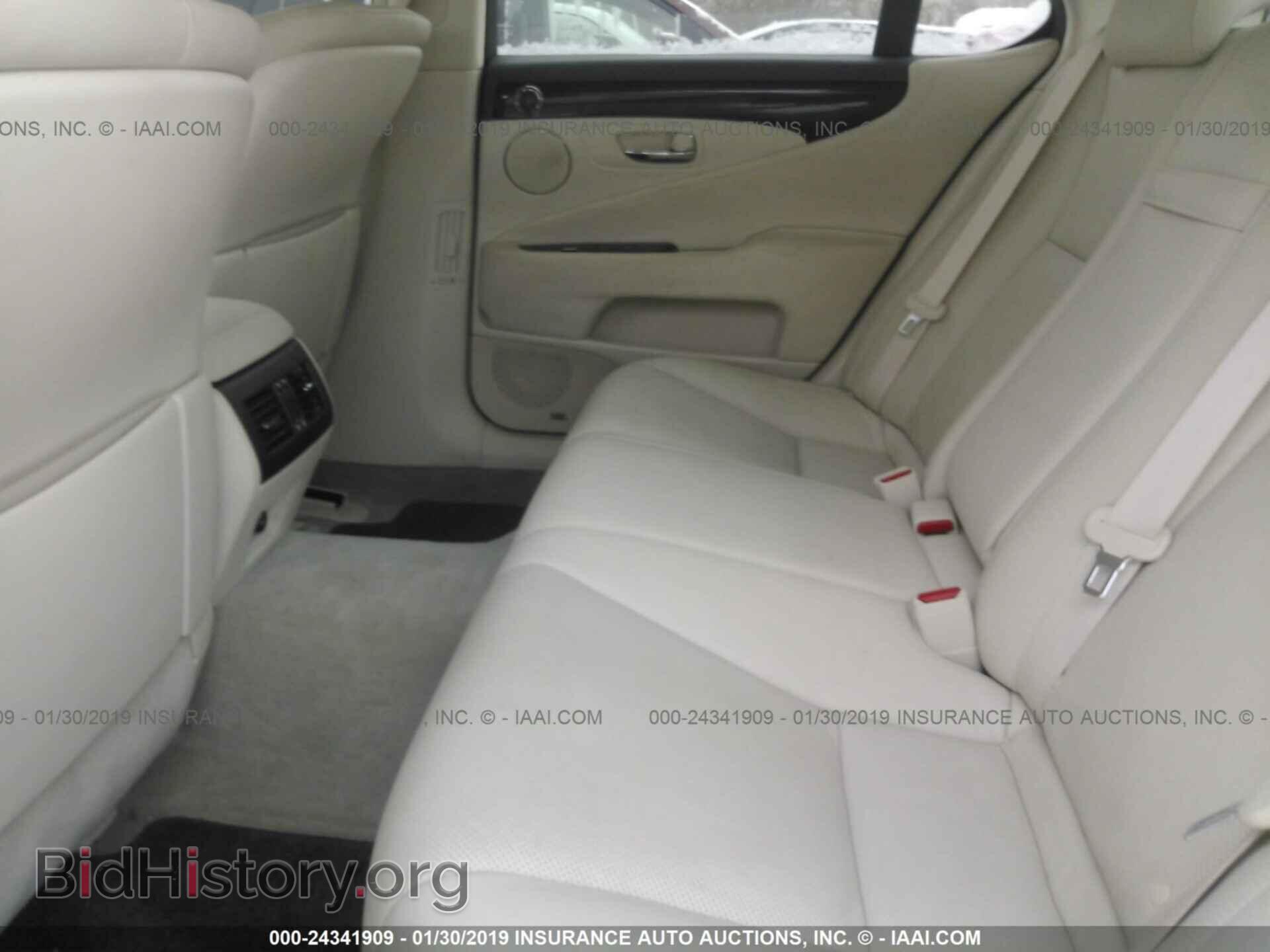 2009 LEXUS LS - VIN: JTHCL46F095000585 - Фото 8