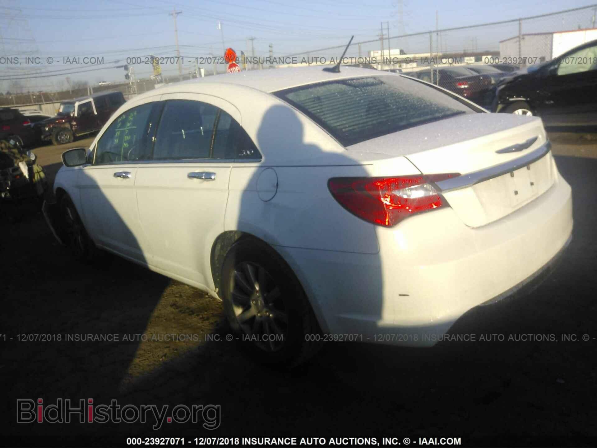 2011 CHRYSLER 200 - VIN: 1C3BC1FG8BN610765 - Фото 3