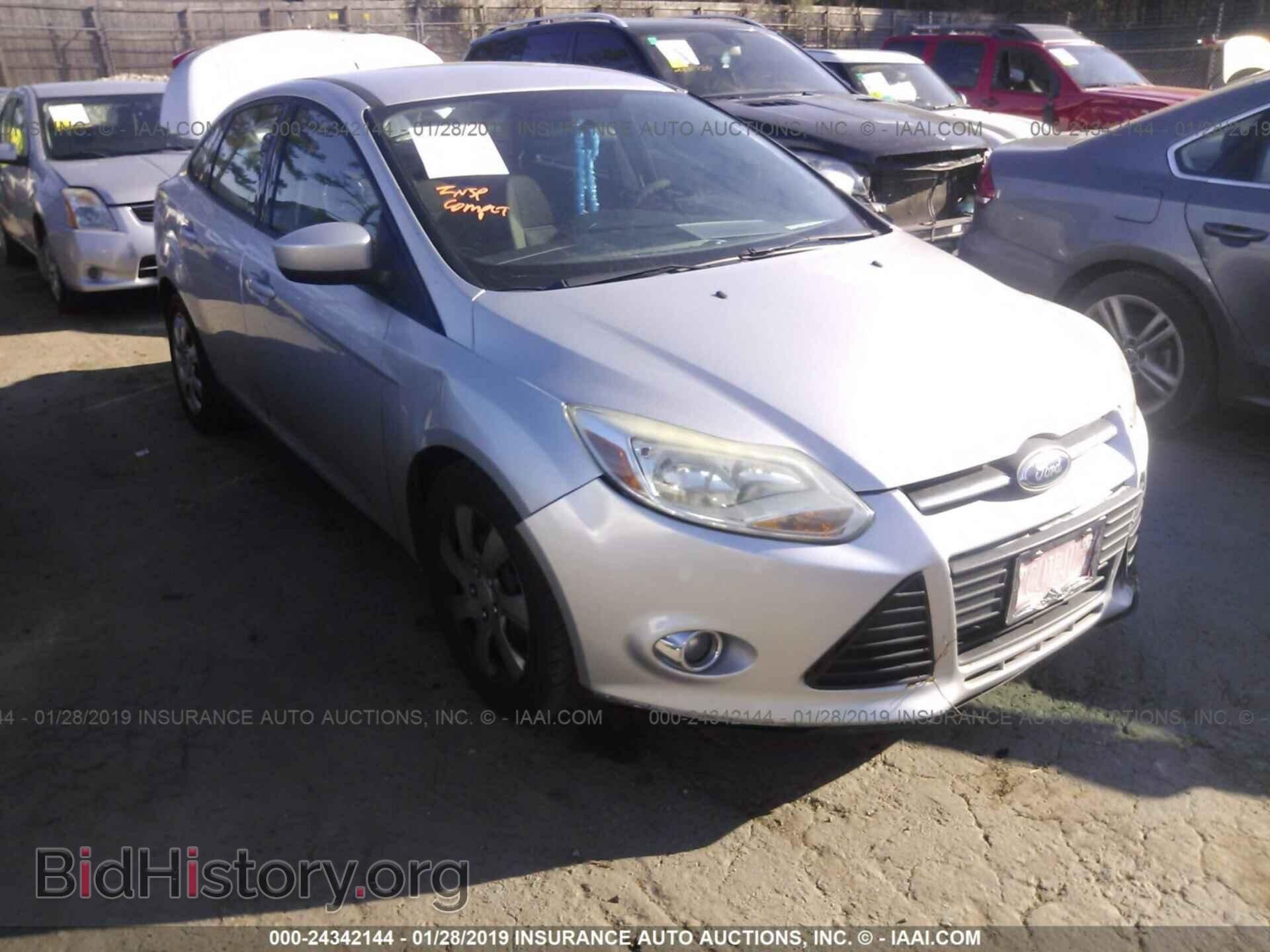Photo 1FAHP3F26CL141558 - FORD FOCUS 2012