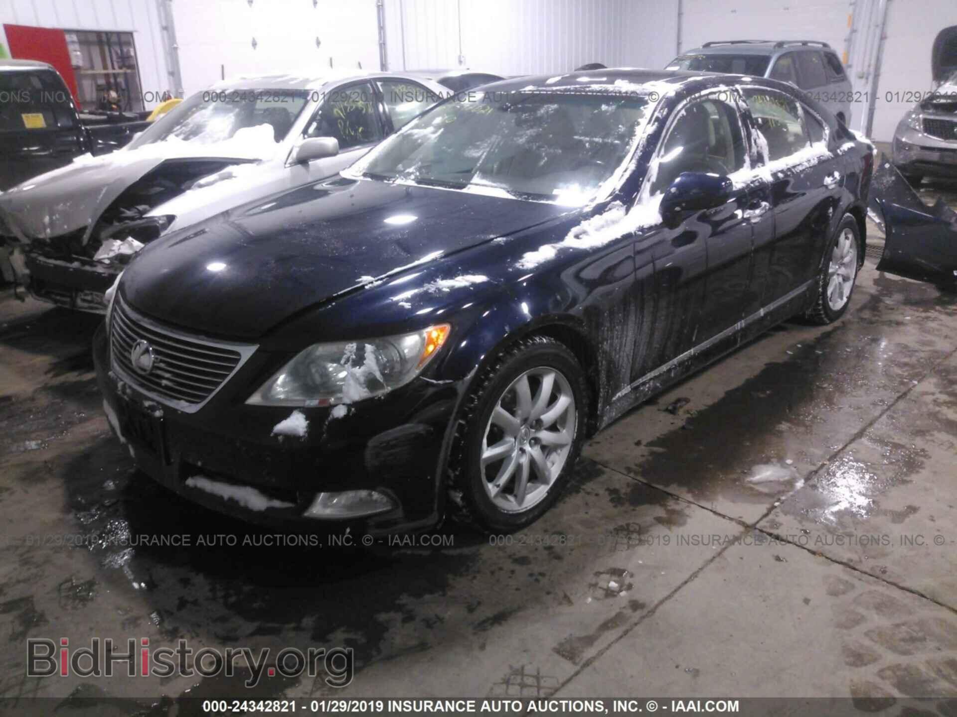 2008 LEXUS LS - VIN: JTHBL46FX85053756 - Фото 2