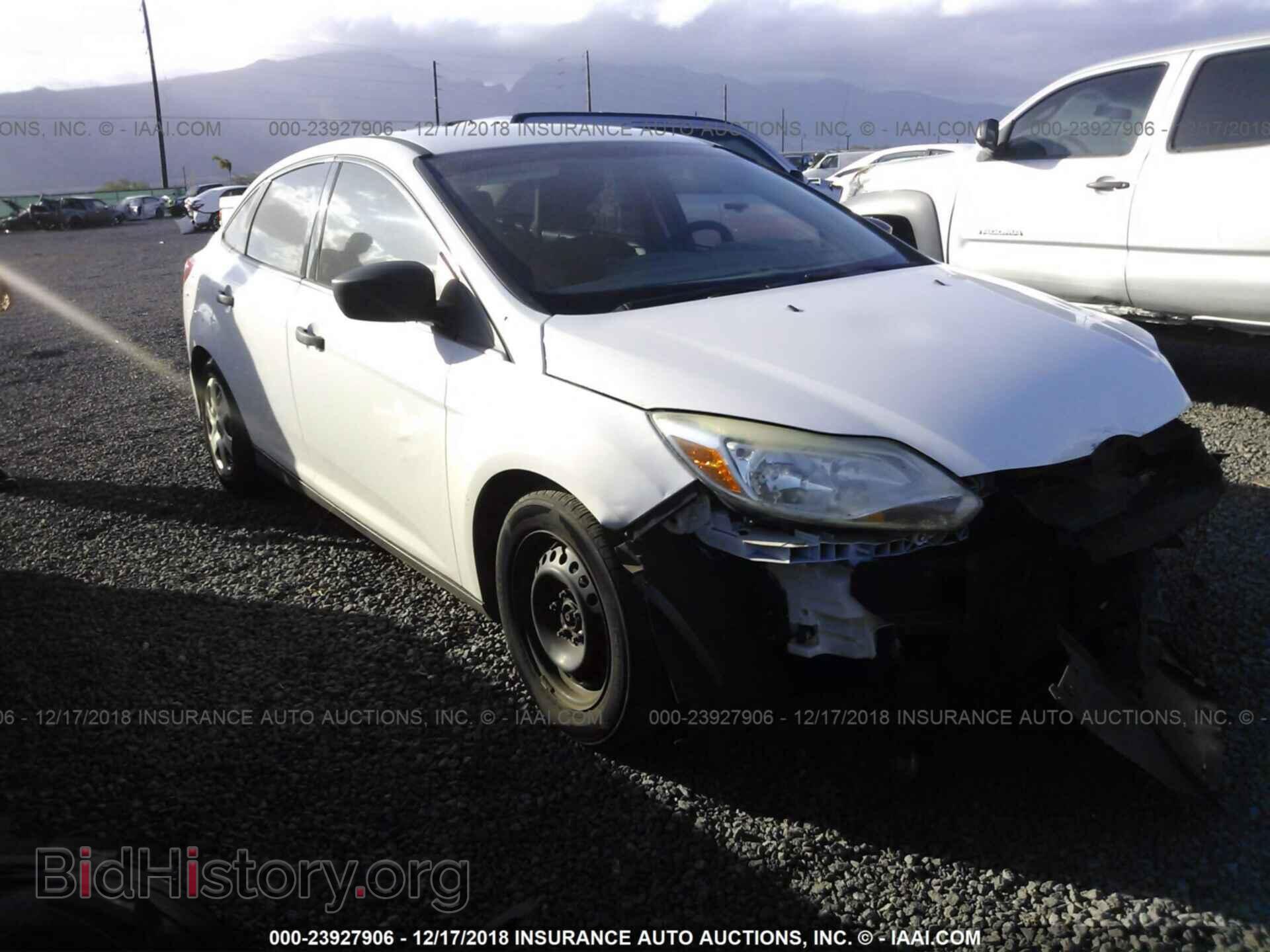 Photo 1FAHP3E23CL477962 - FORD FOCUS 2012