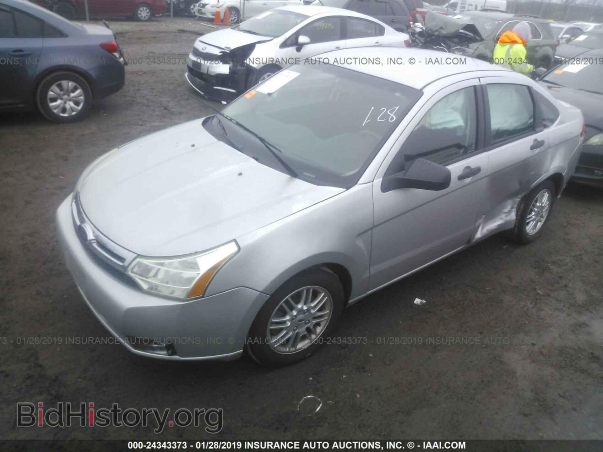 2009 FORD FOCUS - VIN: 1FAHP35N49W160757 - Фото 2