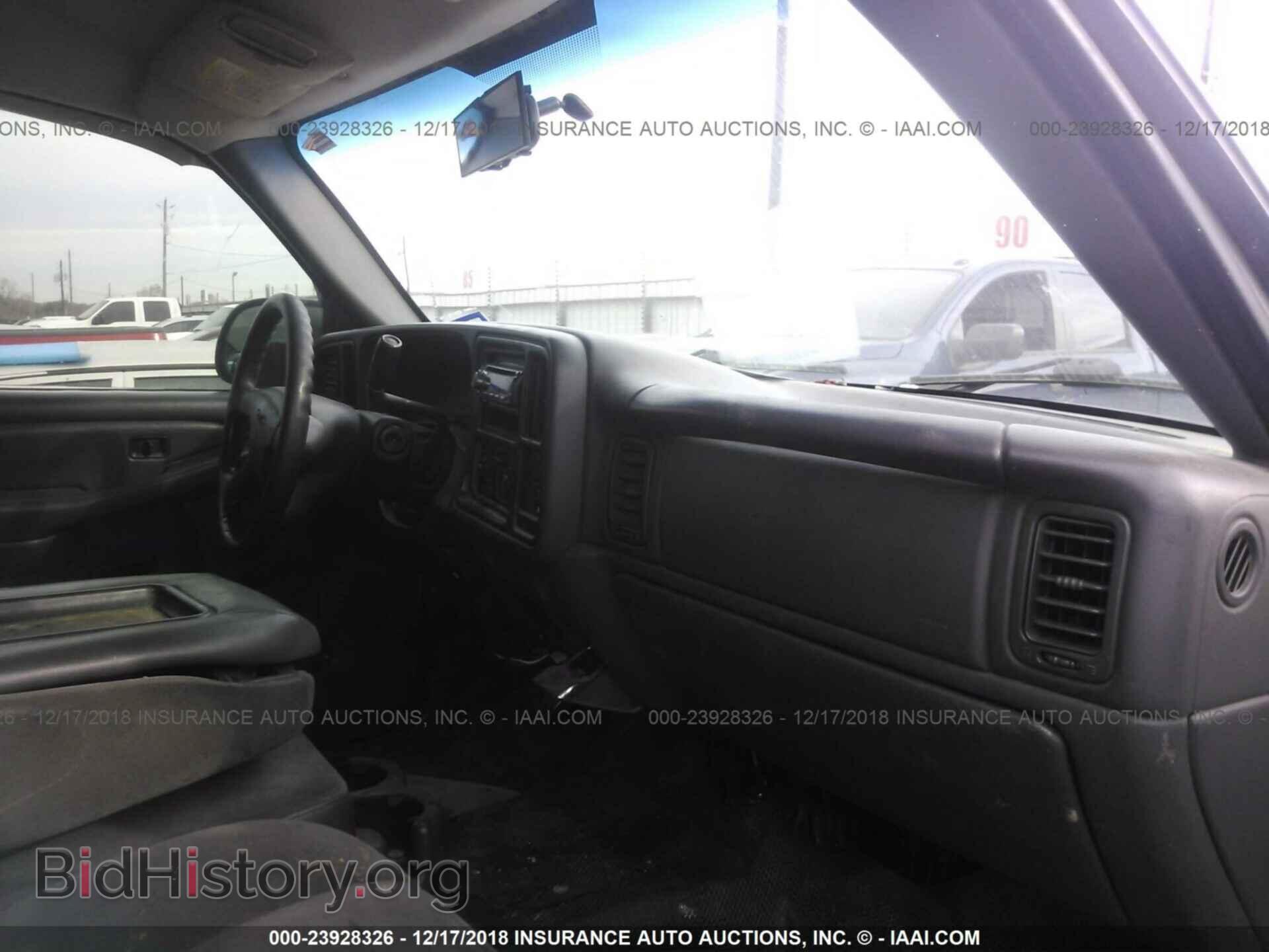 2006 GMC SIERRA - VIN: 1GTHC29U06E143053 - Photo 5