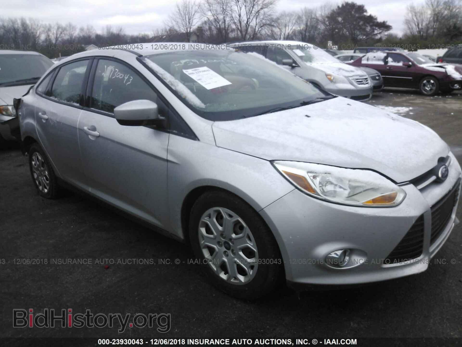 Photo 1FAHP3F29CL201980 - FORD FOCUS 2012