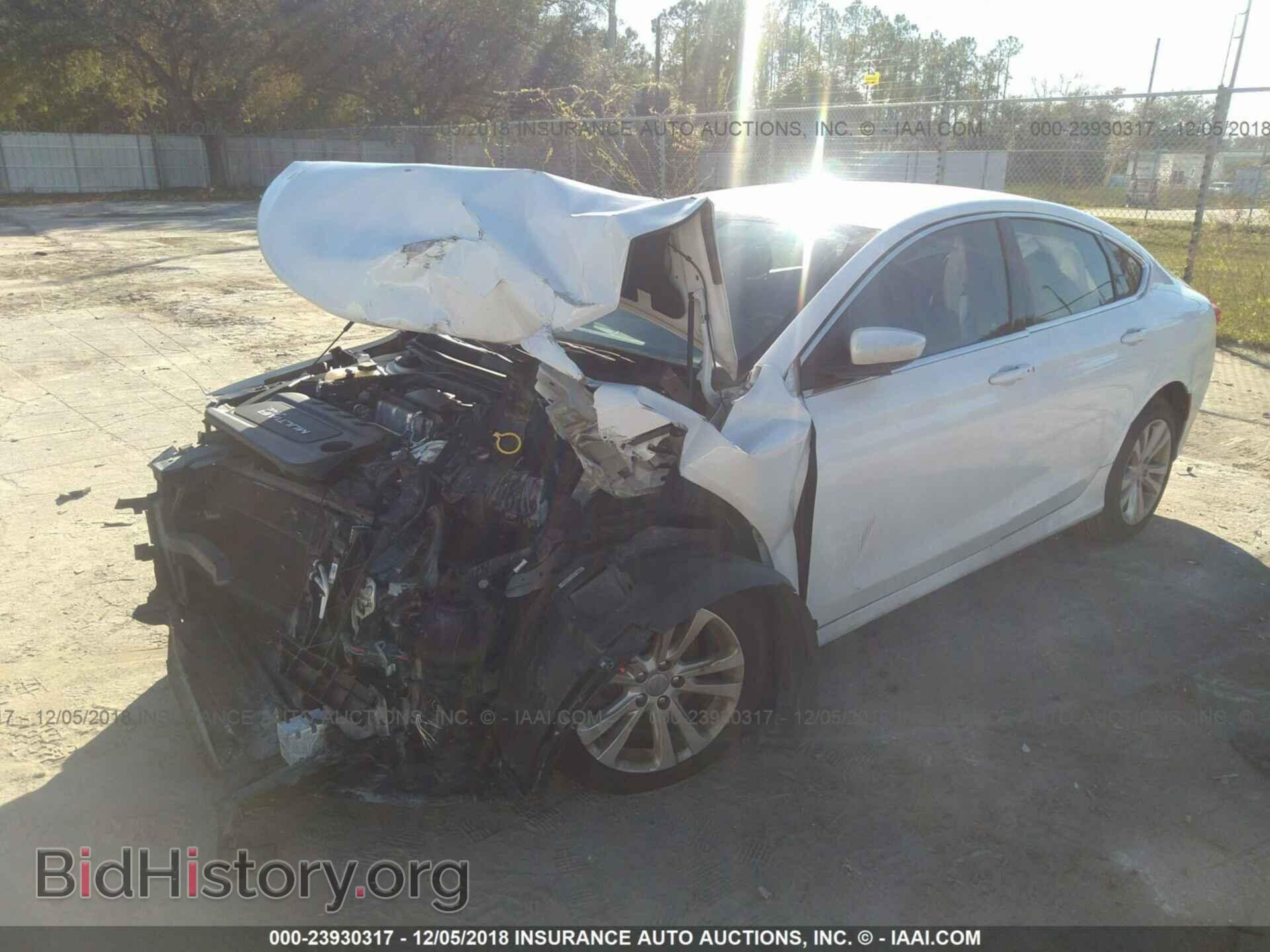 2016 CHRYSLER 200 - VIN: 1C3CCCAB4GN152743 - Фото 2