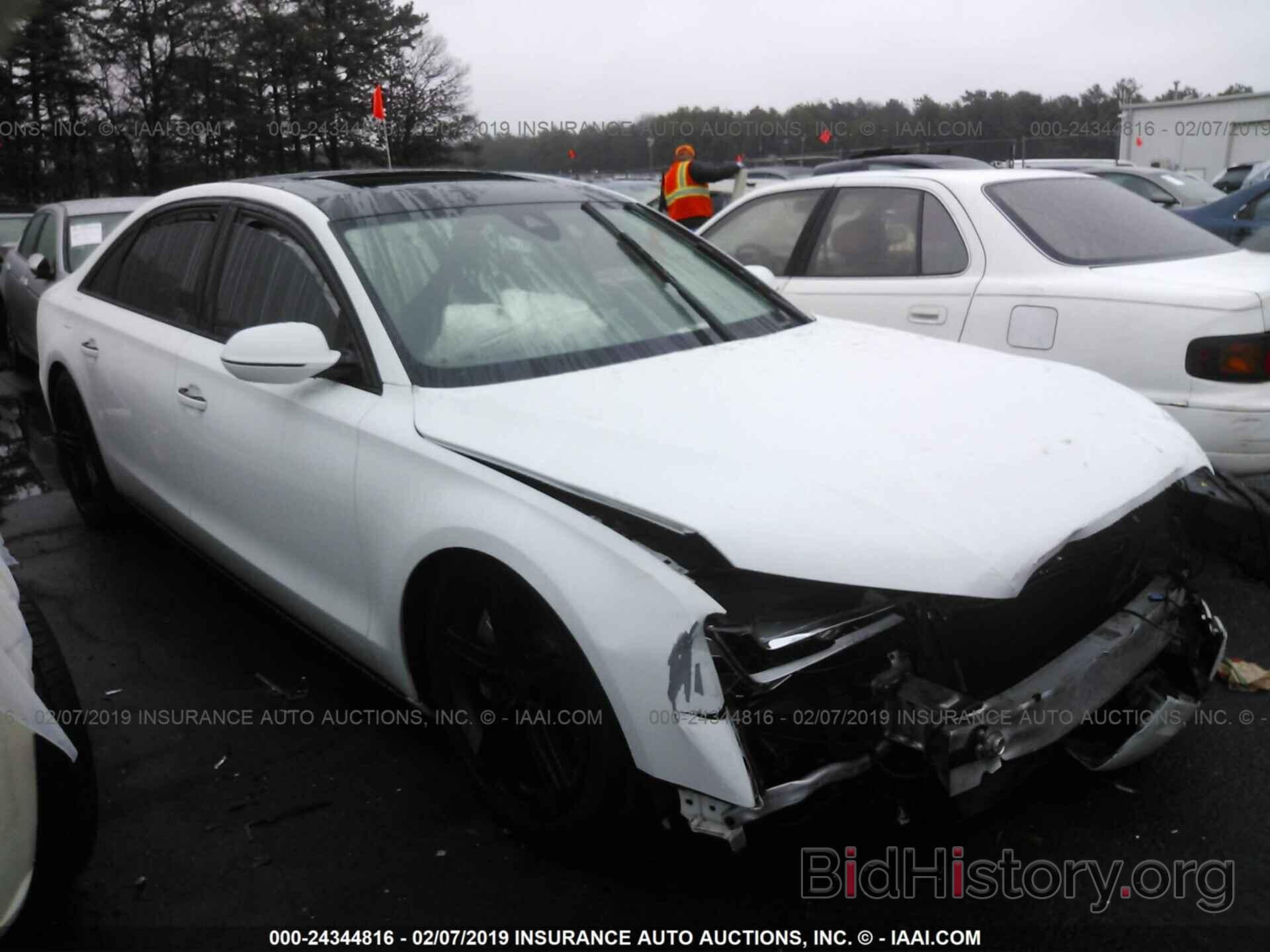 Photo WAUR2AFD3DN008374 - AUDI A8 2013