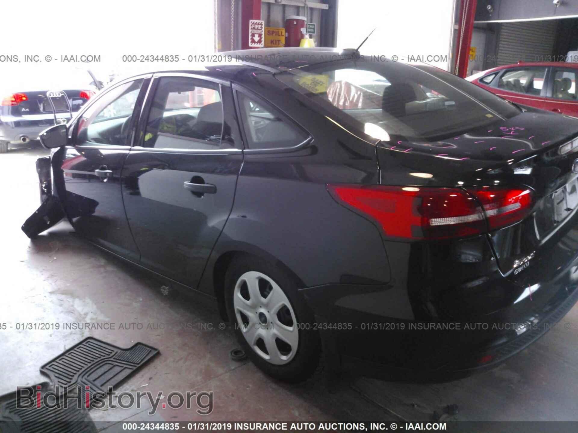 2018 FORD FOCUS - VIN: 1FADP3E26JL299685 - Фото 3