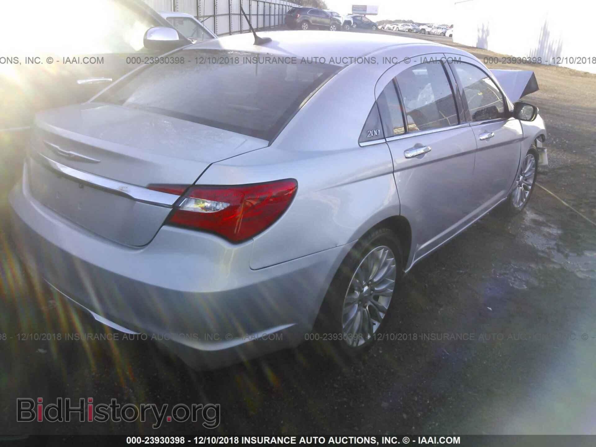 2012 CHRYSLER 200 - VIN: 1C3CCBCB3CN257789 - Фото 4