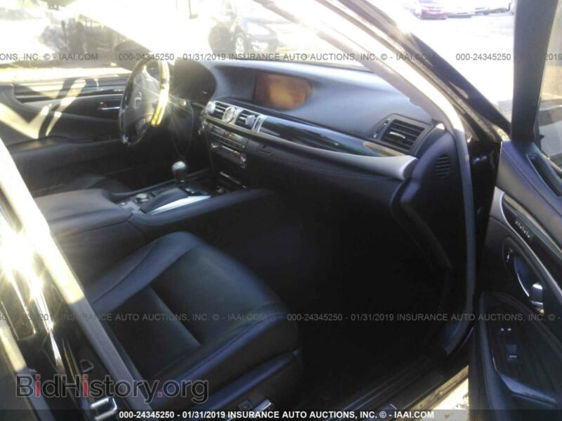 2013 Lexus LS (VIN JTHCL5EF1D5016861) — photo 5 of 10