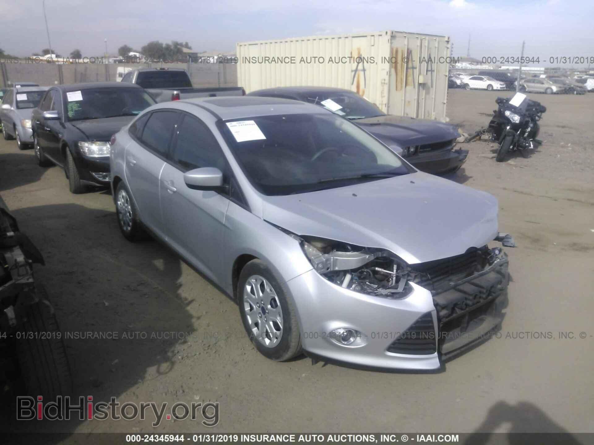 Photo 1FAHP3F20CL262831 - FORD FOCUS 2012