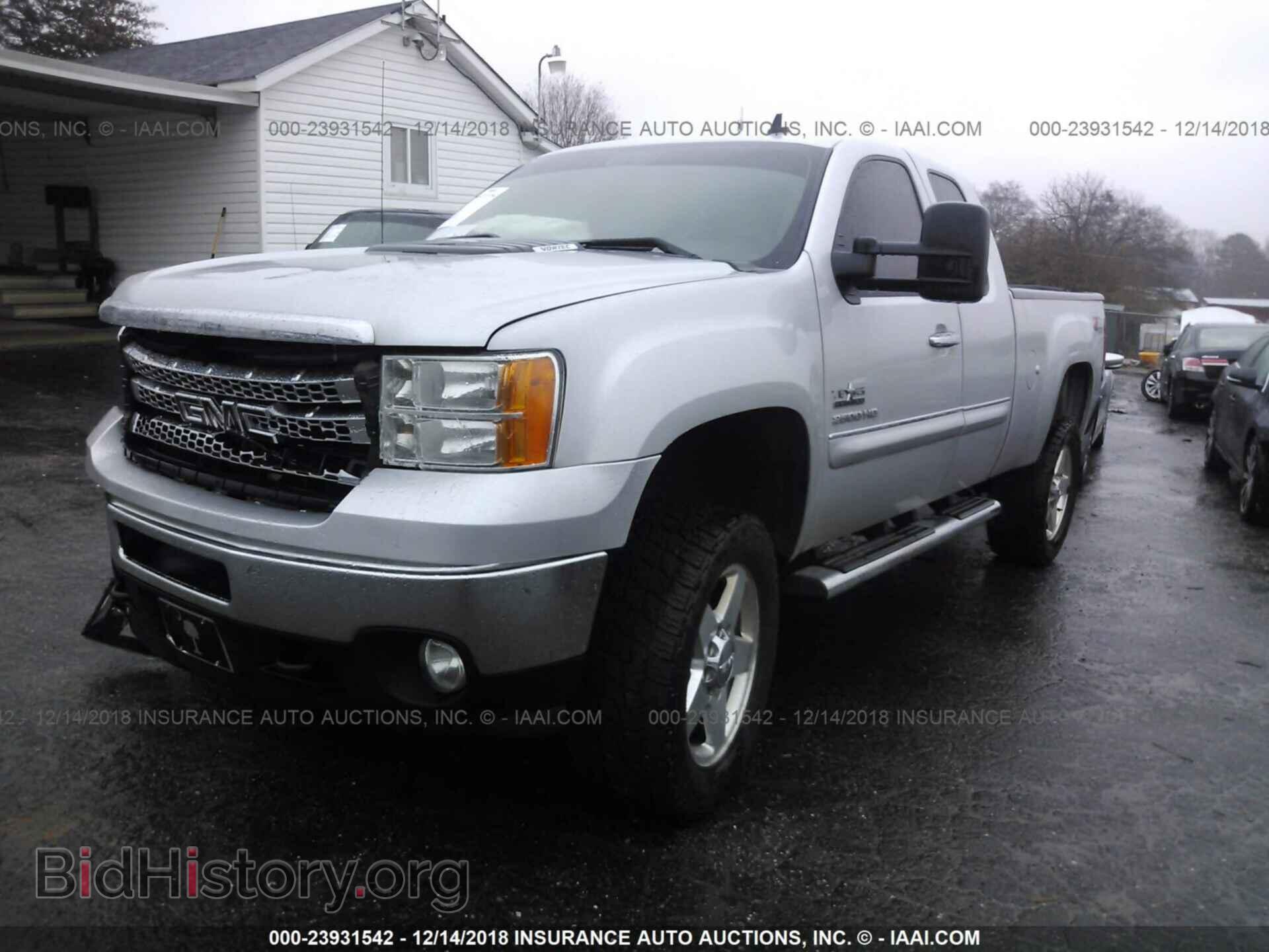 2012 GMC SIERRA - VIN: 1GT220CG8CZ317228 - Фото 2
