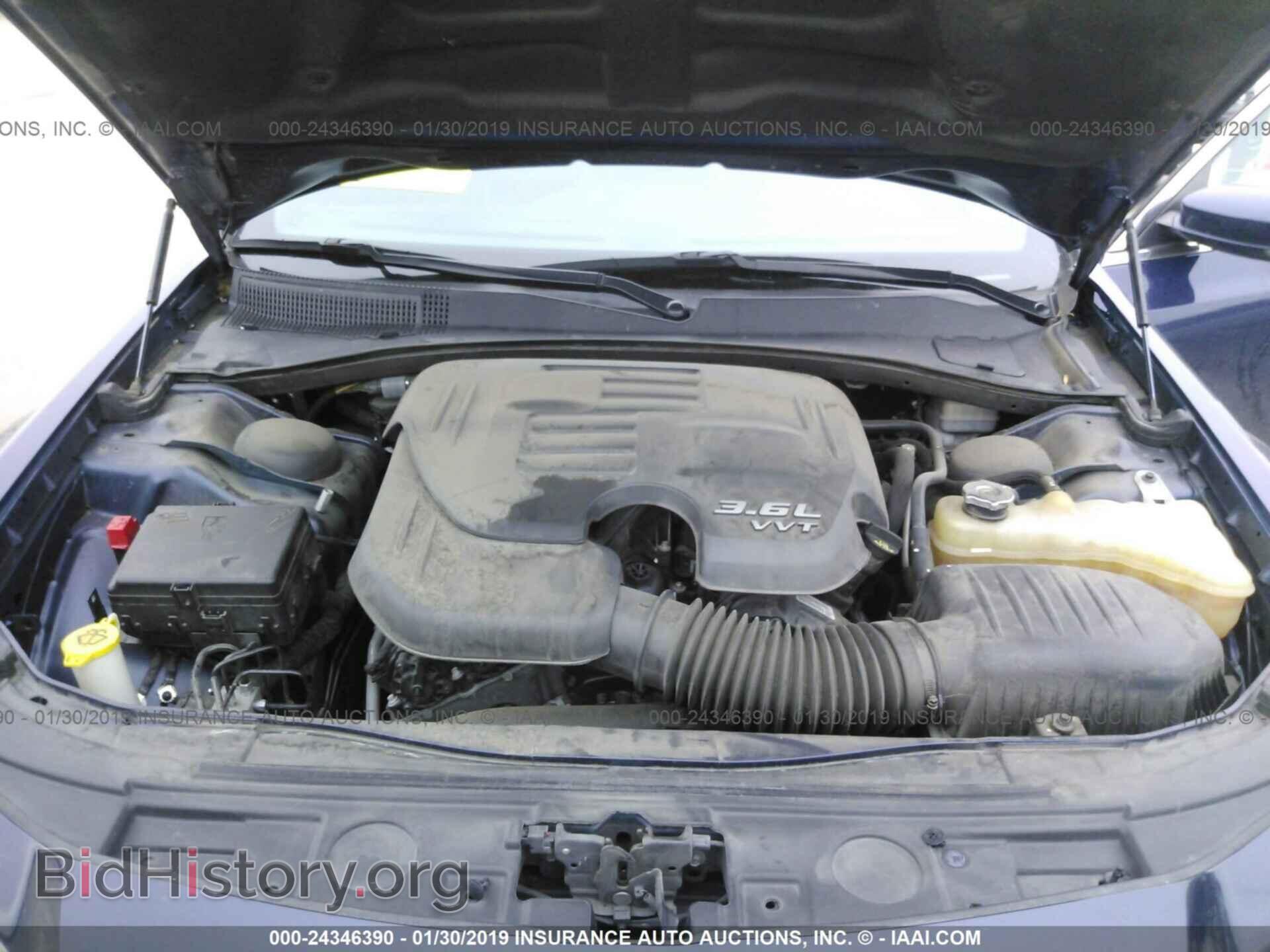 2014 CHRYSLER 300 - VIN: 2C3CCAAG0EH376386 - Фото 10
