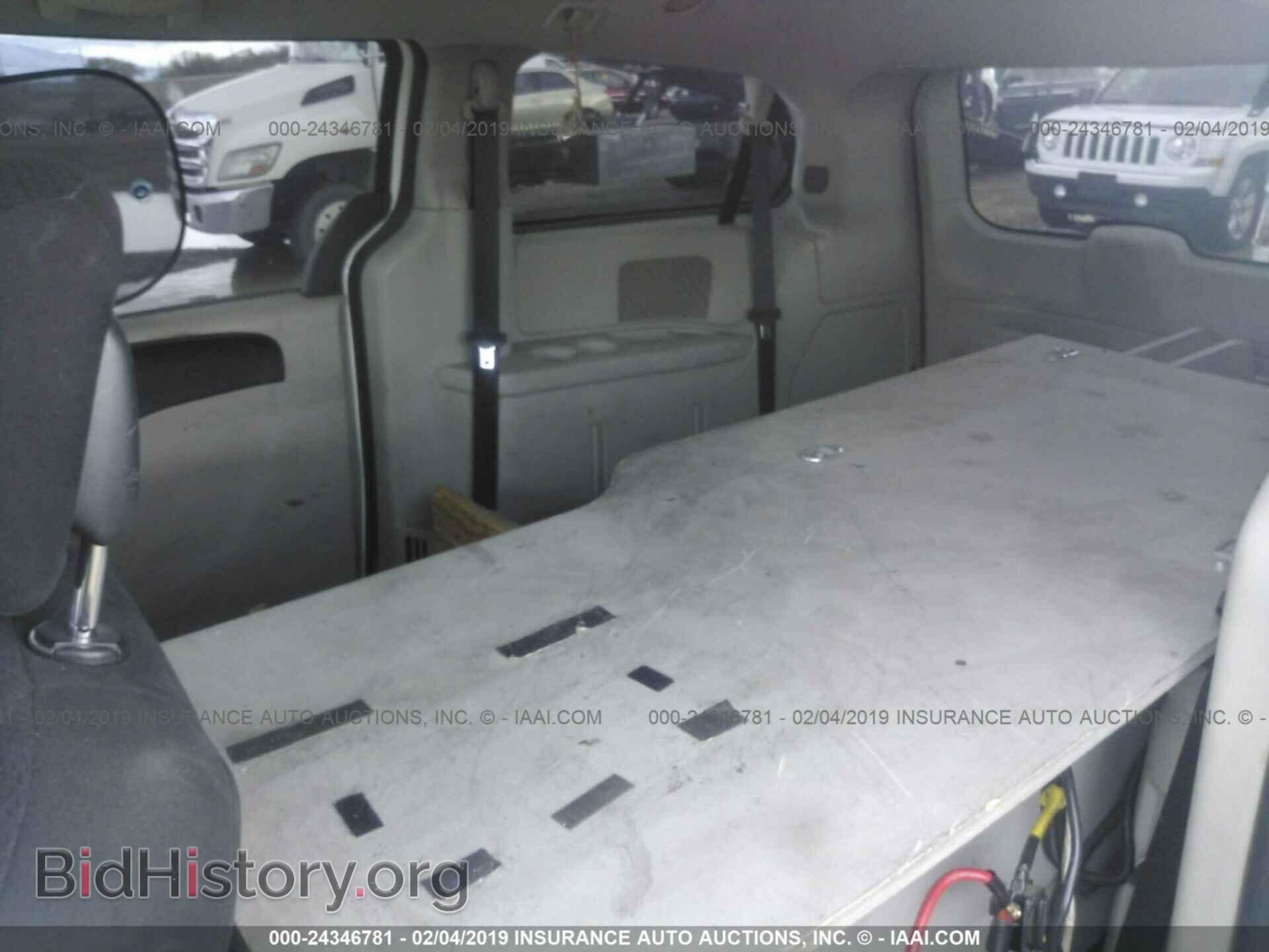 2011 DODGE GRAND CARAVAN - VIN: 2D4RN4DG3BR616438 - Photo 8