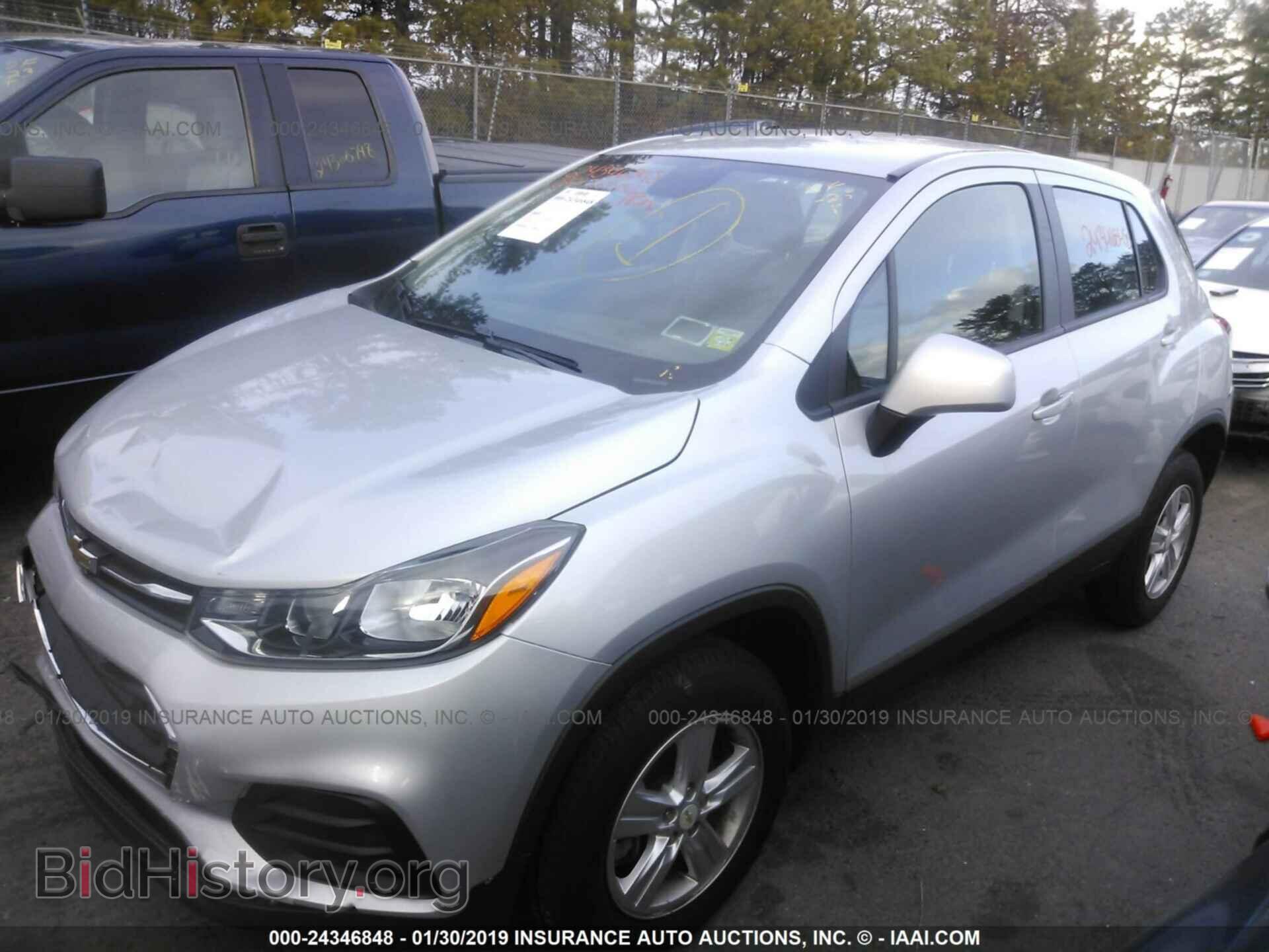 2017 CHEVROLET TRAX - VIN: 3GNCJNSB7HL194778 - Фото 2