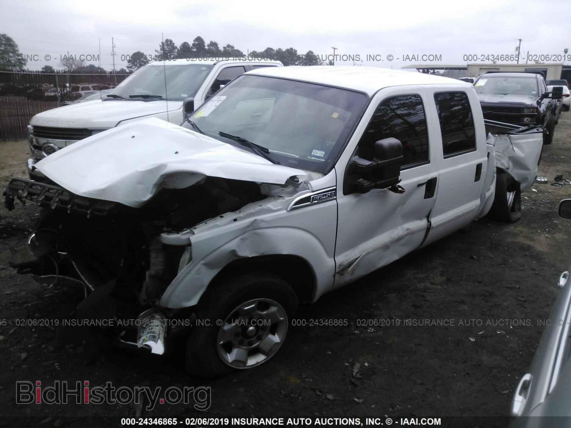 2011 FORD F250 - VIN: 1FT7W2A60BEC39937 - Фото 2