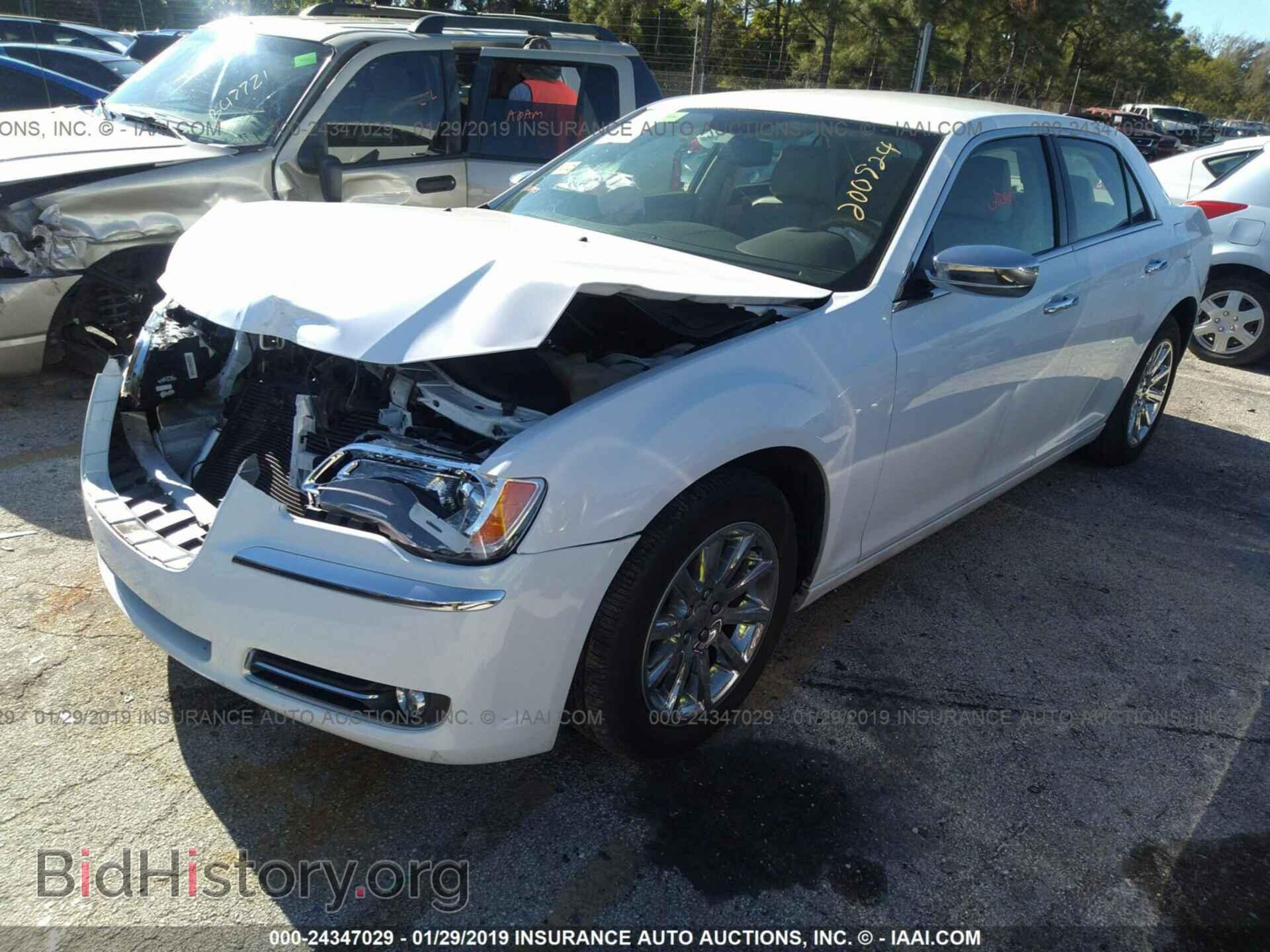 2014 CHRYSLER 300C - VIN: 2C3CCAEG8EH200924 - Photo 2