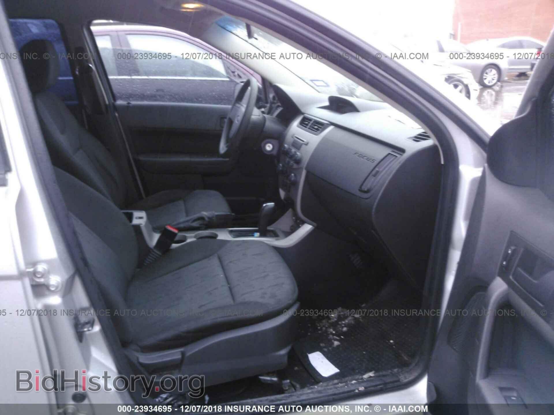 2009 FORD FOCUS - VIN: 1FAHP35N89W110749 - Фото 5