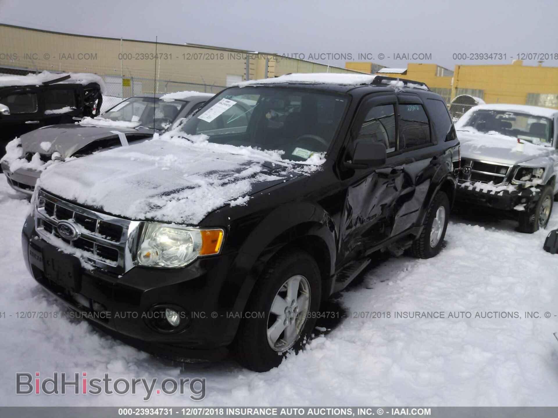 2011 FORD ESCAPE - VIN: 1FMCU9DG8BKA13207 - Photo 2