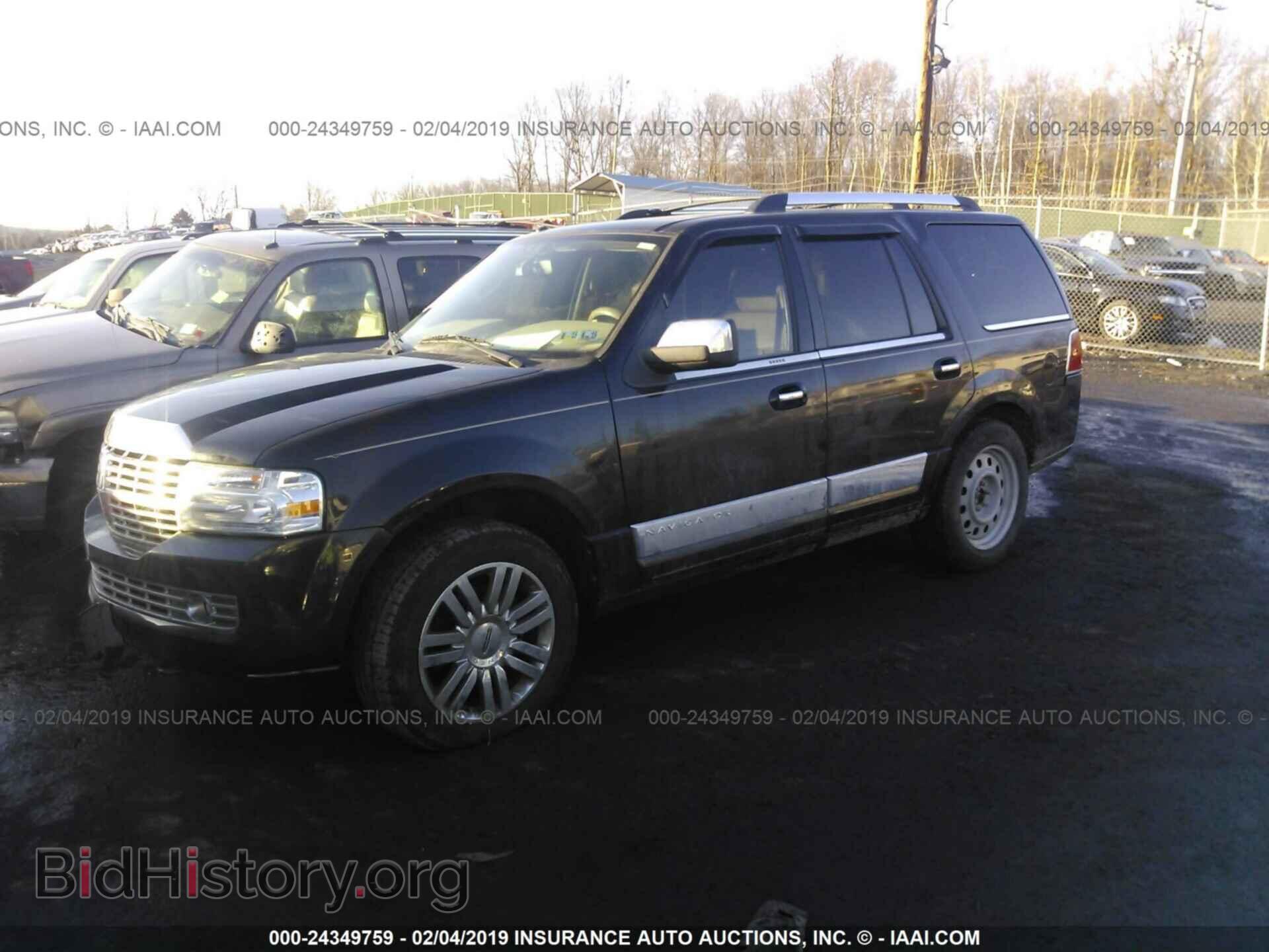 2007 LINCOLN NAVIGATOR - VIN: 5LMFU28567LJ02477 - Фото 2