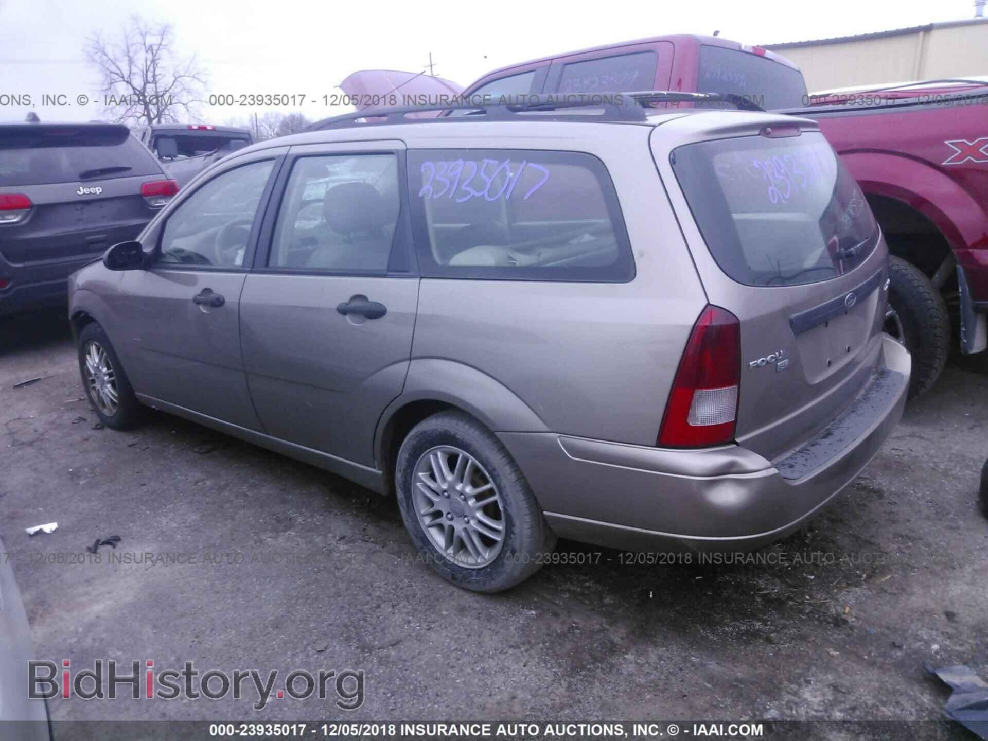 2005 FORD FOCUS - VIN: 1FAFP36N75W165676 - Фото 3