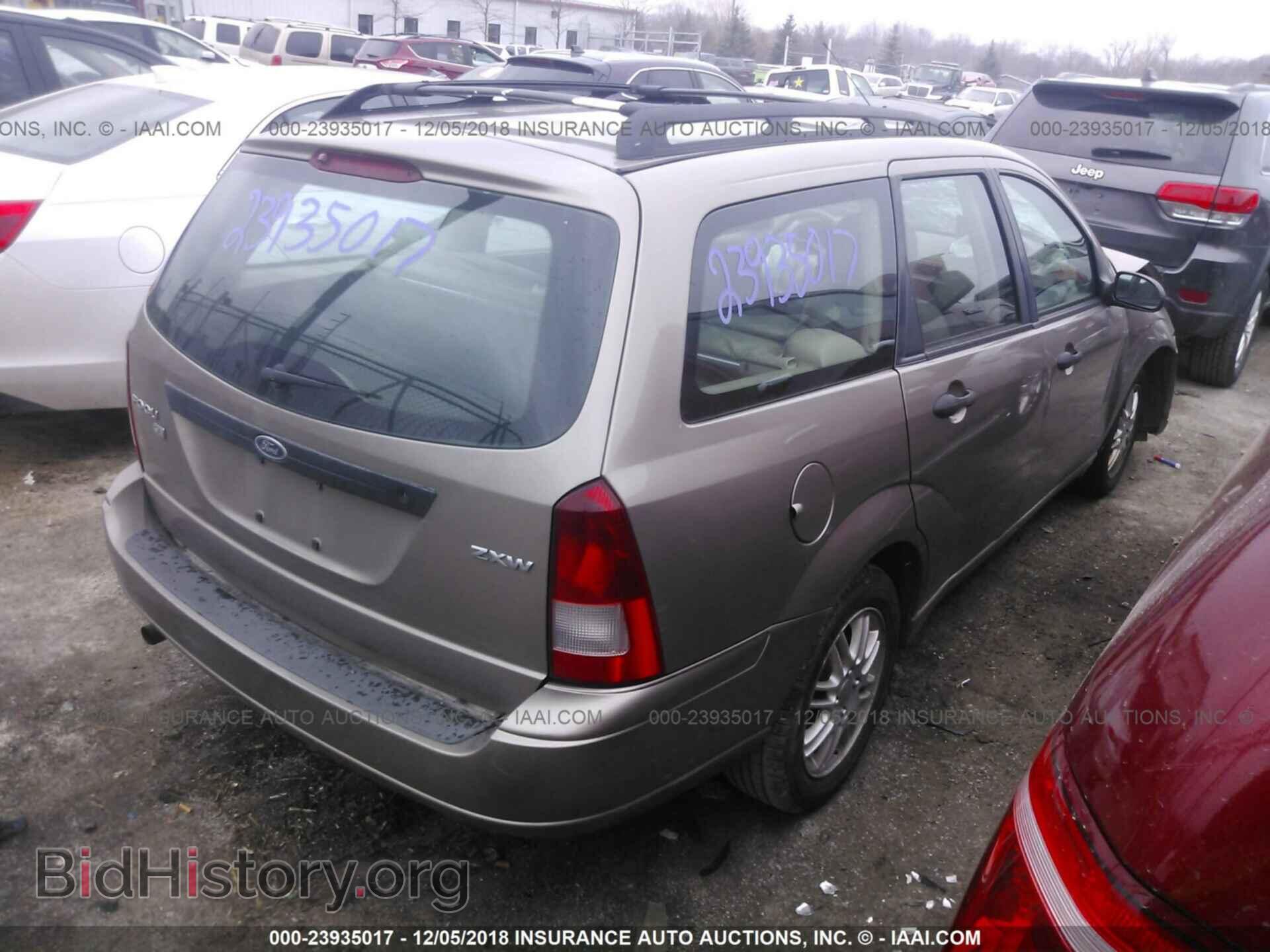 2005 FORD FOCUS - VIN: 1FAFP36N75W165676 - Фото 4