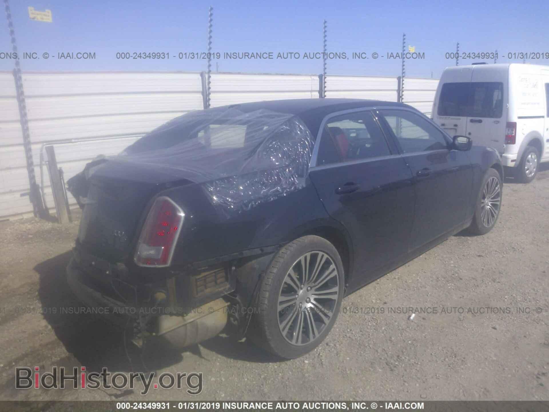 2014 CHRYSLER 300 - VIN: 2C3CCABG8EH207585 - Фото 4