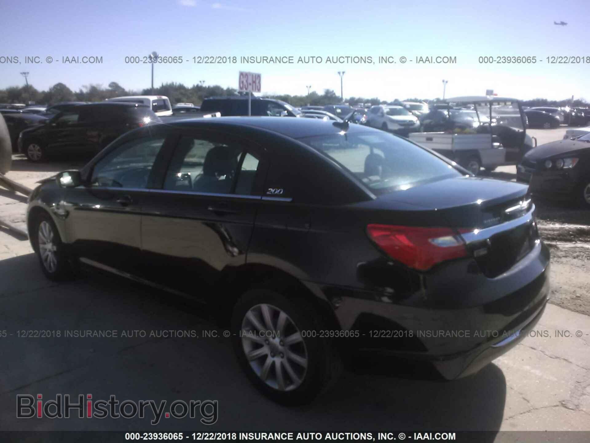 2013 CHRYSLER 200 - VIN: 1C3CCBBG3DN573143 - Фото 3