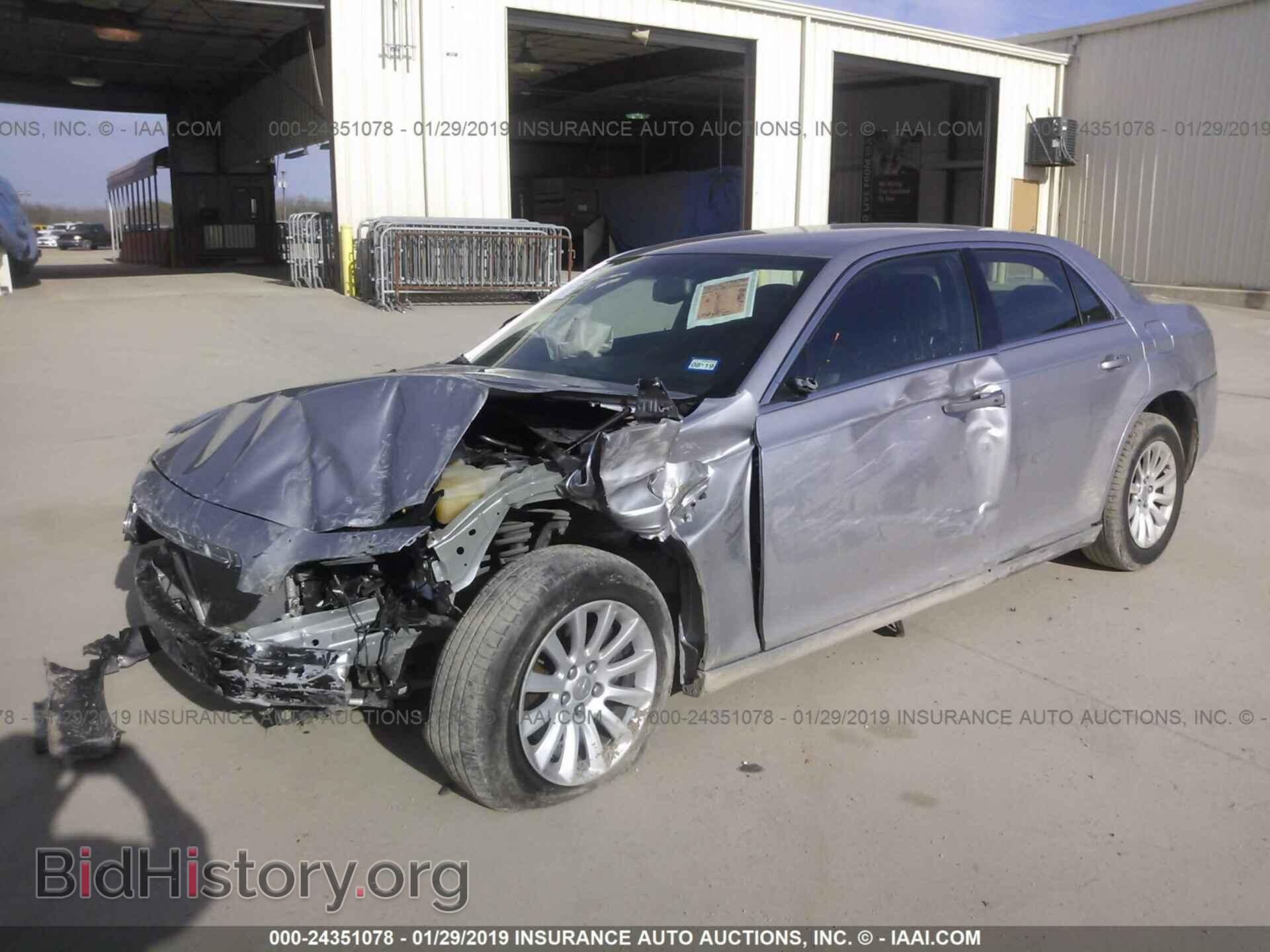 2014 CHRYSLER 300 - VIN: 2C3CCAAG0EH156696 - Photo 2