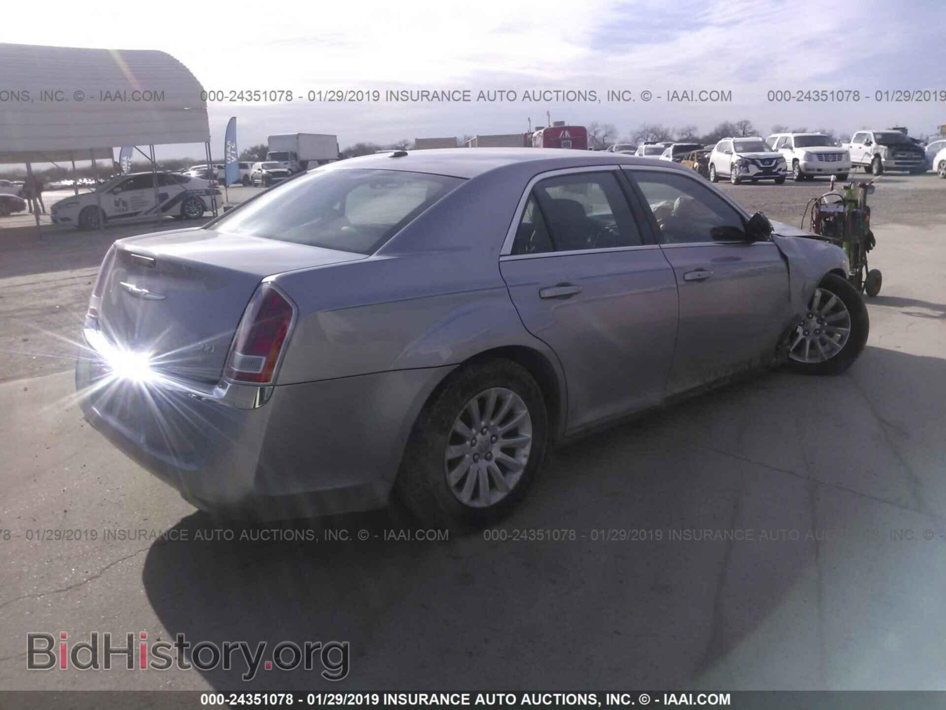 2014 CHRYSLER 300 - VIN: 2C3CCAAG0EH156696 - Photo 4
