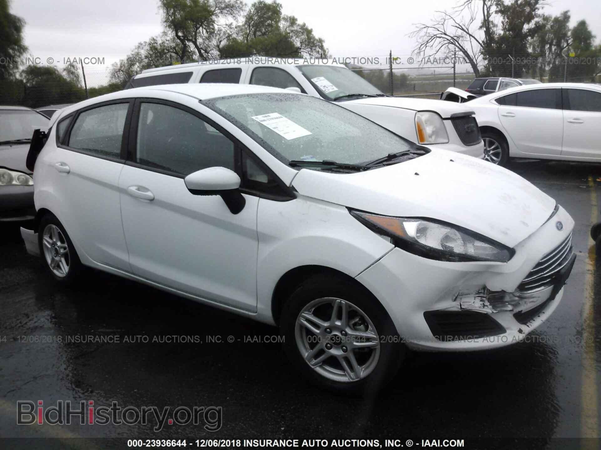 Photo 3FADP4EJ8HM158140 - FORD FIESTA 2017