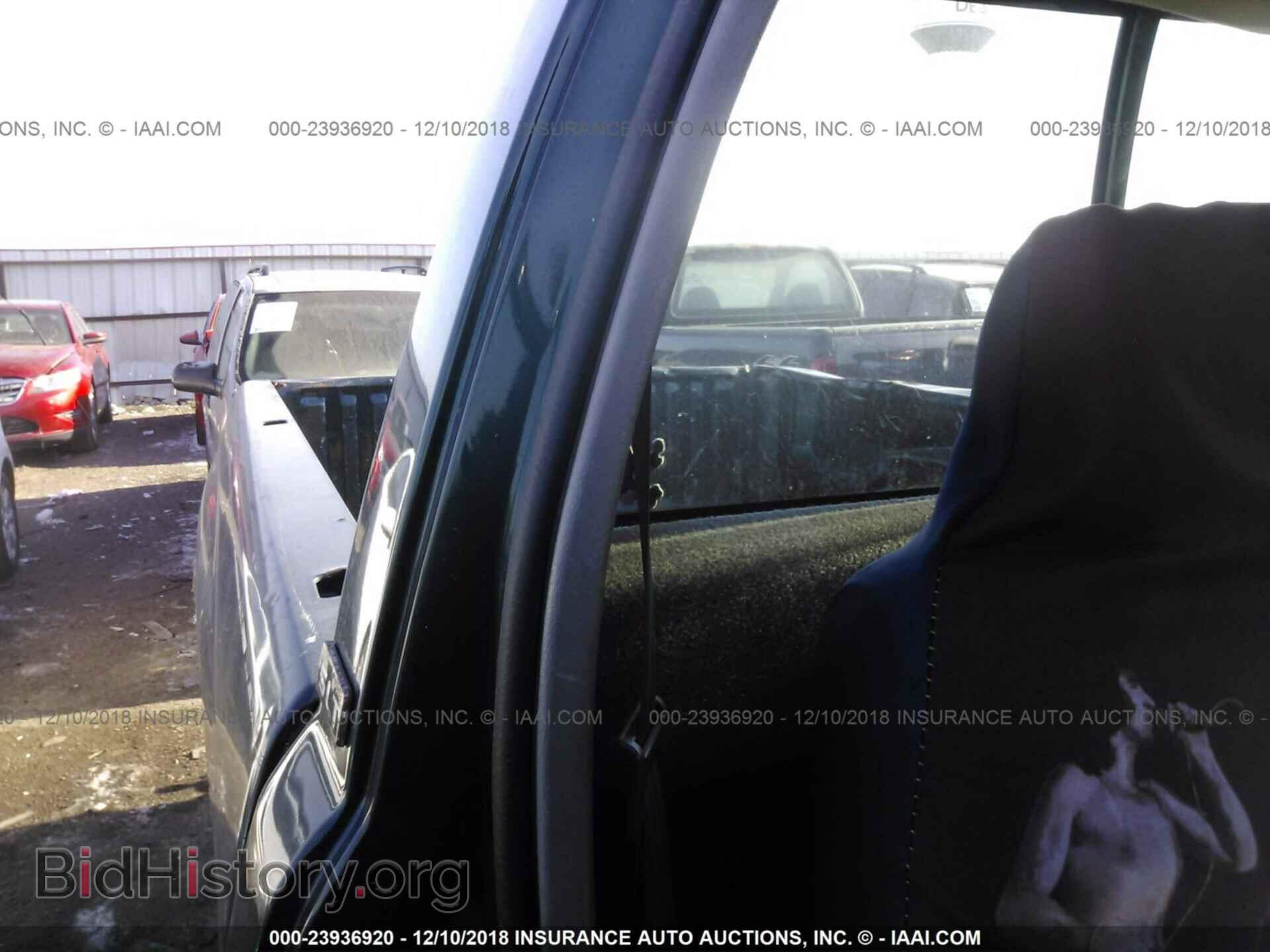1994 DODGE RAM 1500 - VIN: 1B7HF16Z8RS705627 - Фото 8