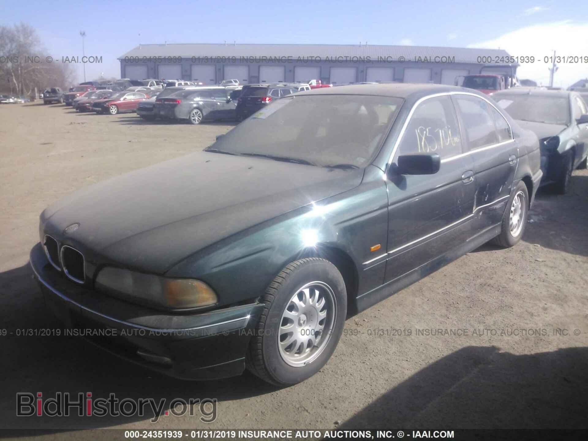 1998 BMW 528 - VIN: WBADD5329WBV54373 - Фото 2