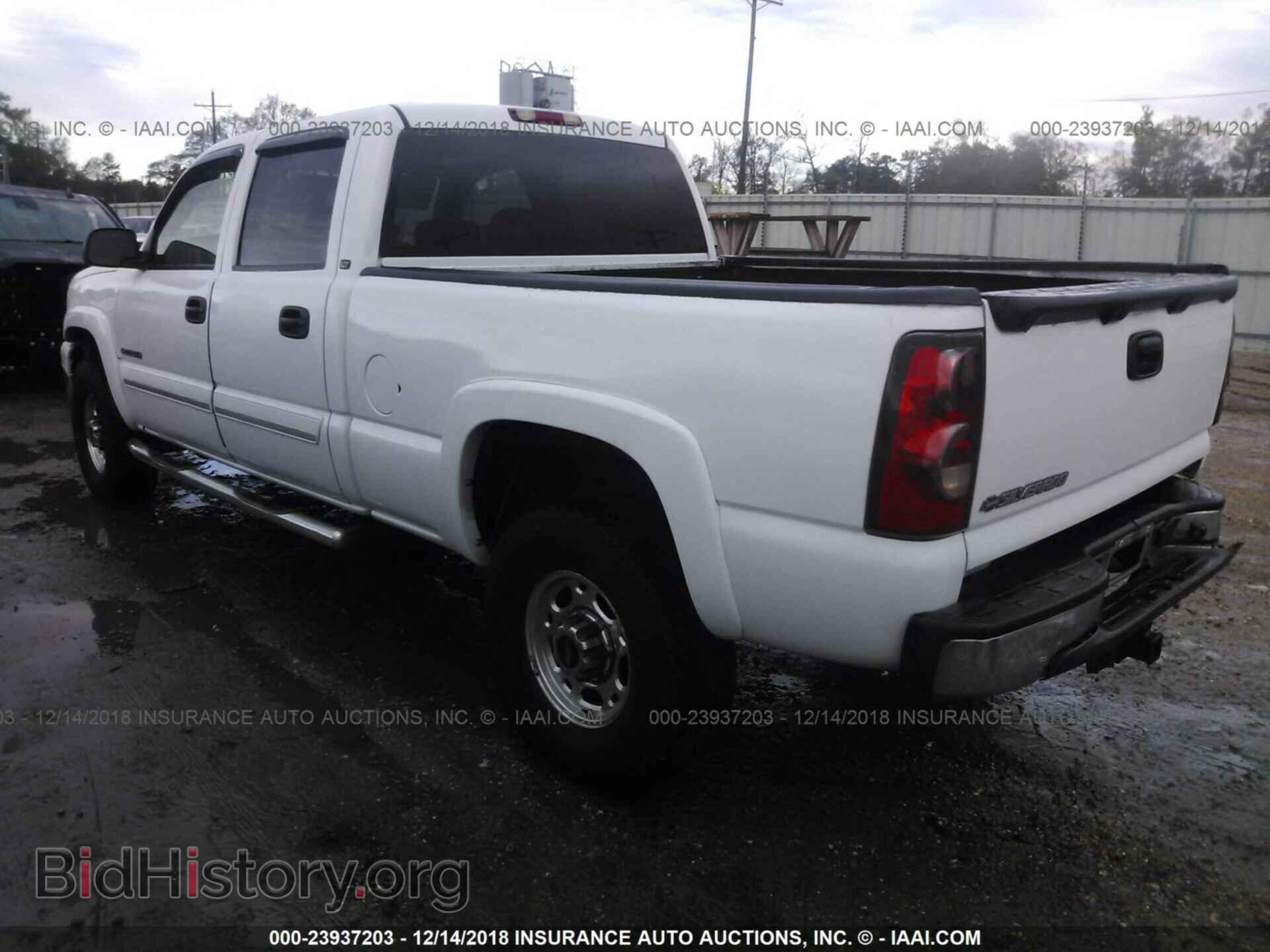2006 CHEVROLET SILVERADO - VIN: 1GCHC23U26F169107 - Фото 3