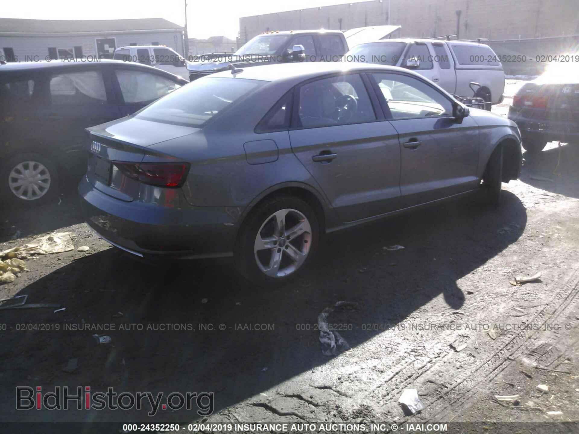 2017 AUDI A3 - VIN: WAUAUGFF1H1047876 - Фото 4
