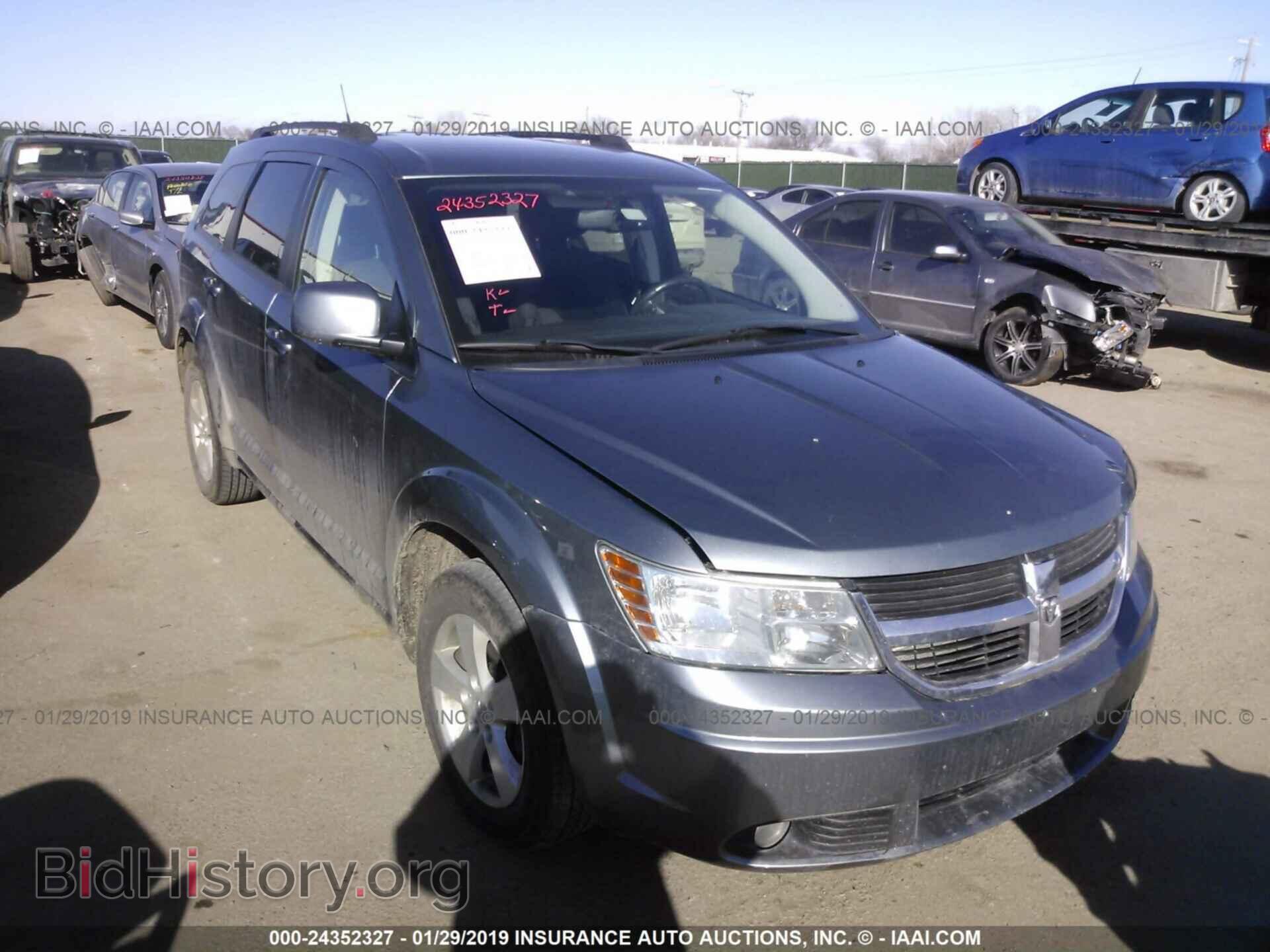 Фотография 3D4PG5FVXAT150120 - DODGE JOURNEY 2010