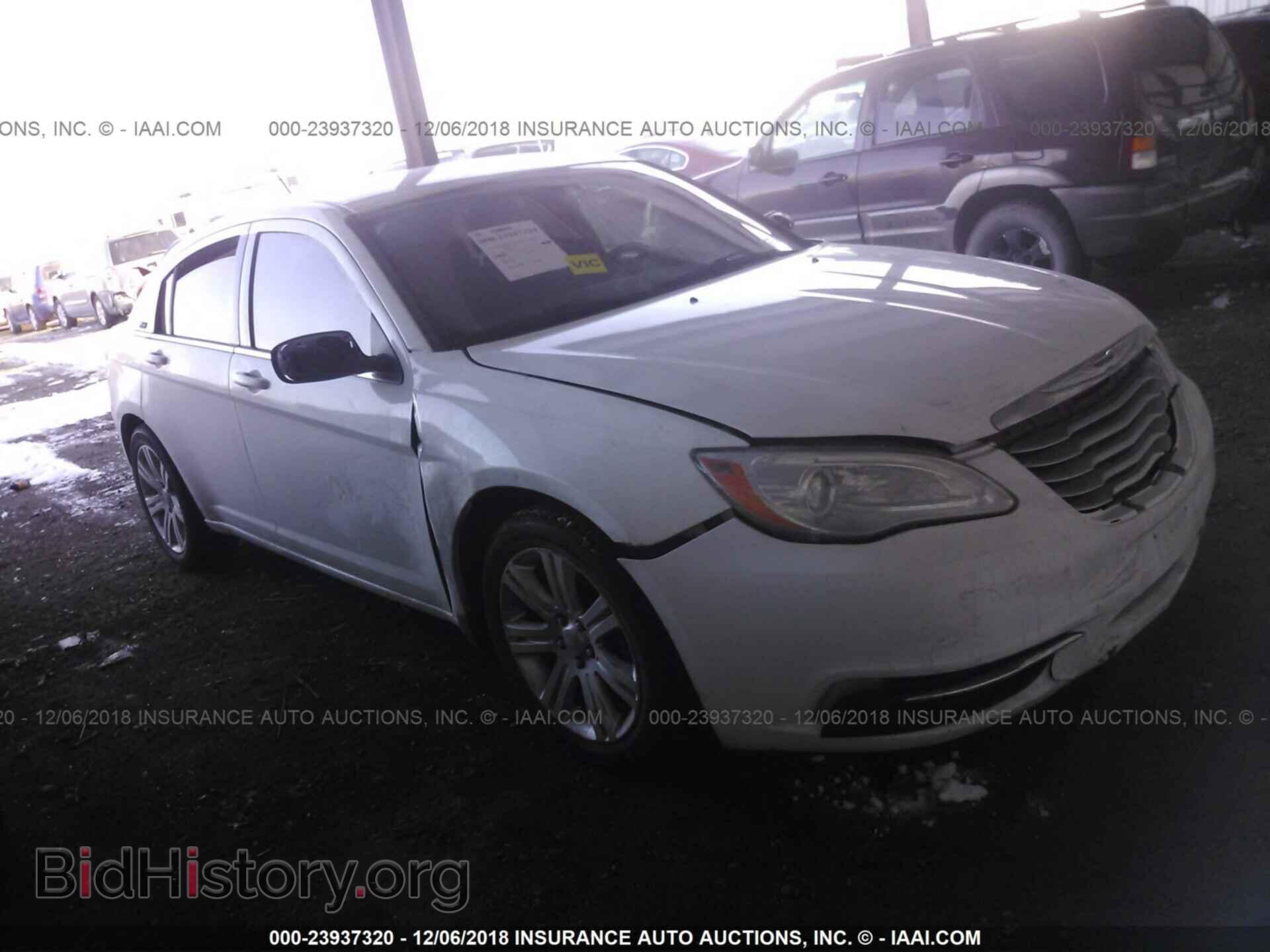 Photo 1C3BC1FB8BN613749 - CHRYSLER 200 2011