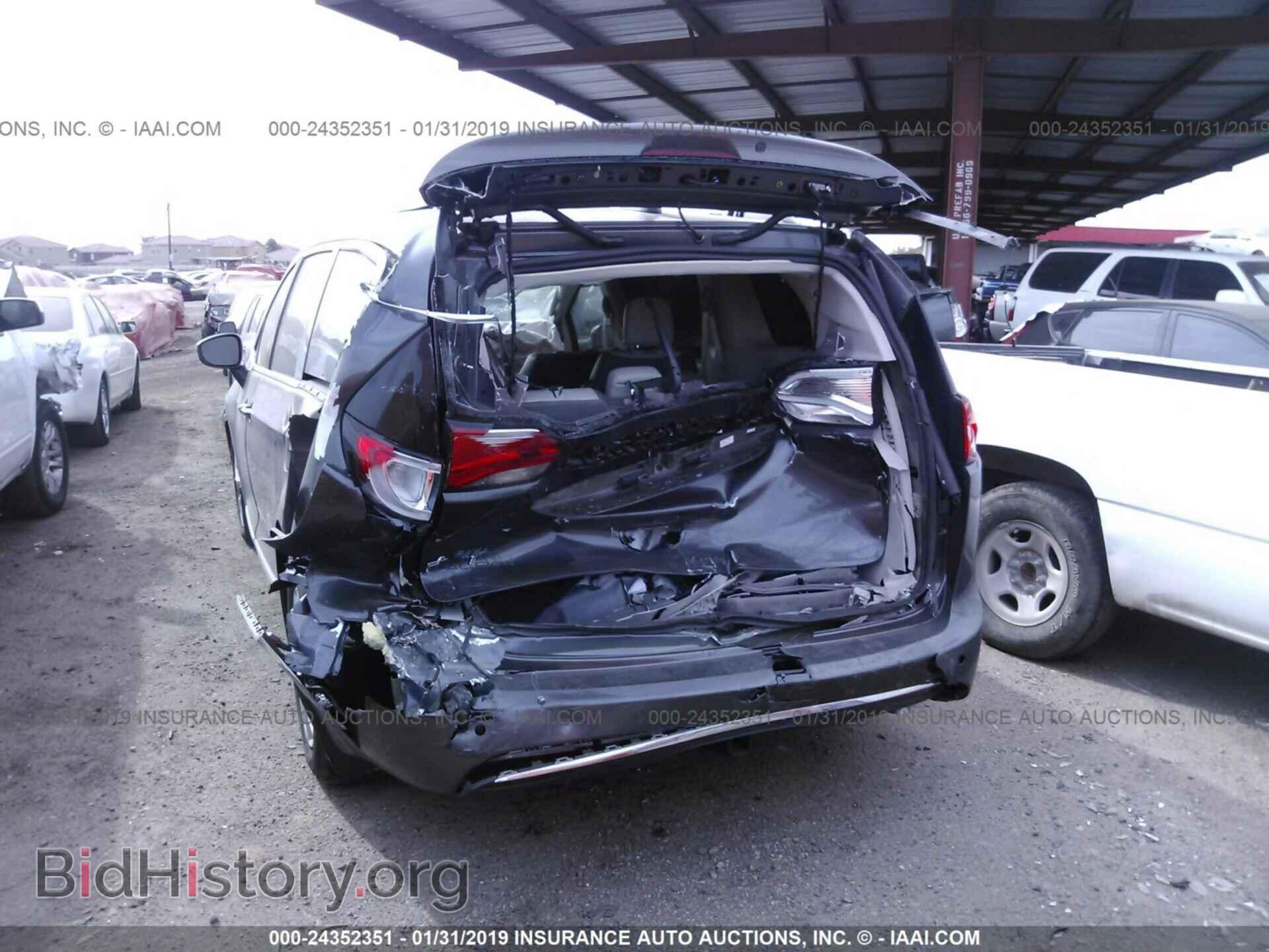 2017 CHRYSLER PACIFICA - VIN: 2C4RC1EG0HR827055 - Фото 6