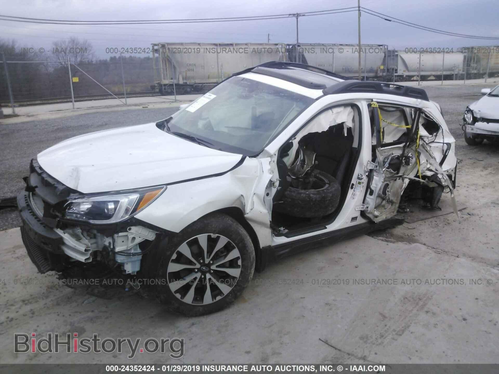 2017 SUBARU OUTBACK - VIN: 4S4BSANC5H3326507 - Фото 2