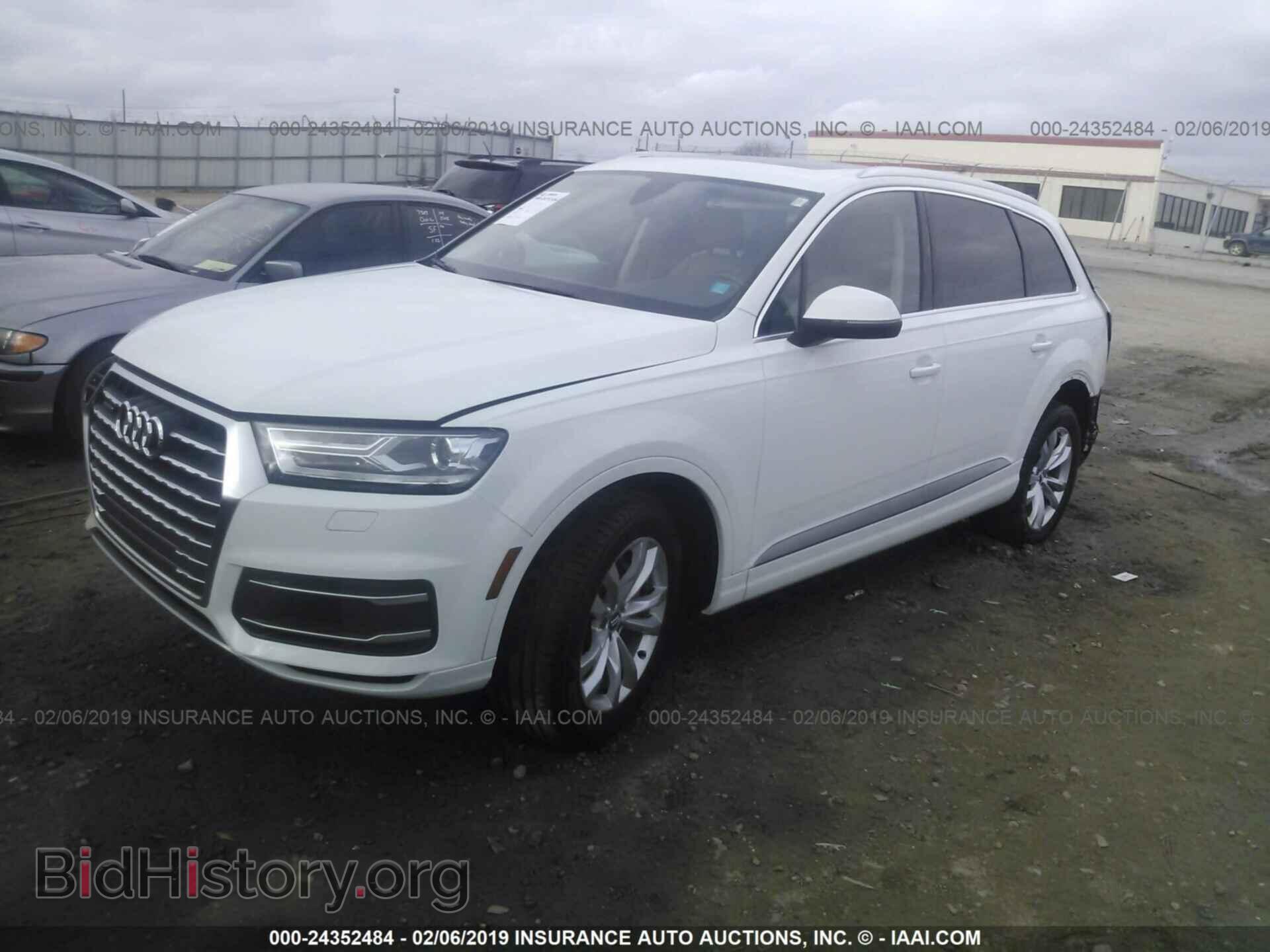2017 AUDI Q7 - VIN: WA1LAAF76HD043082 - Фото 2