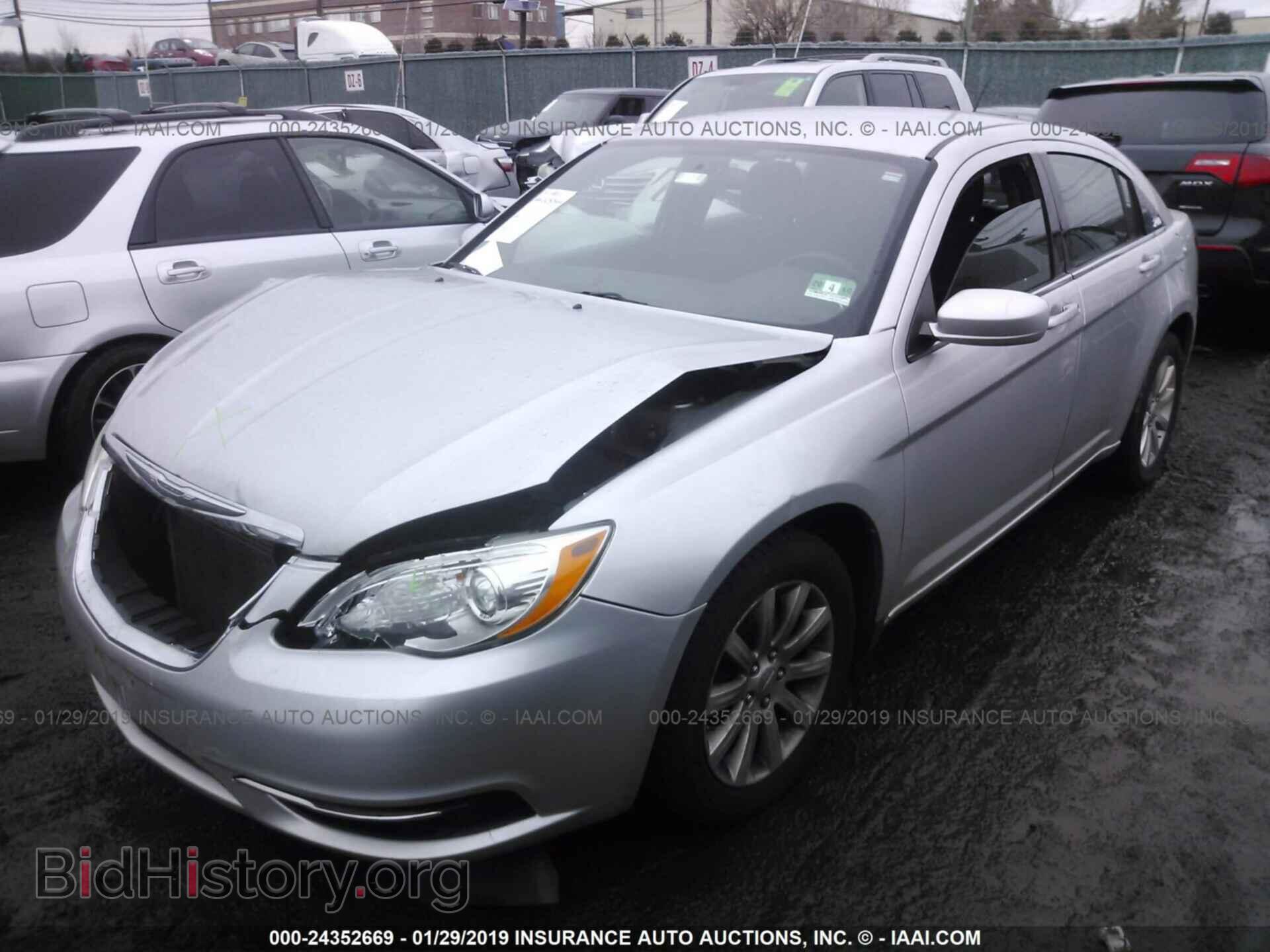 2012 CHRYSLER 200 - VIN: 1C3CCBBB7CN101319 - Фото 2