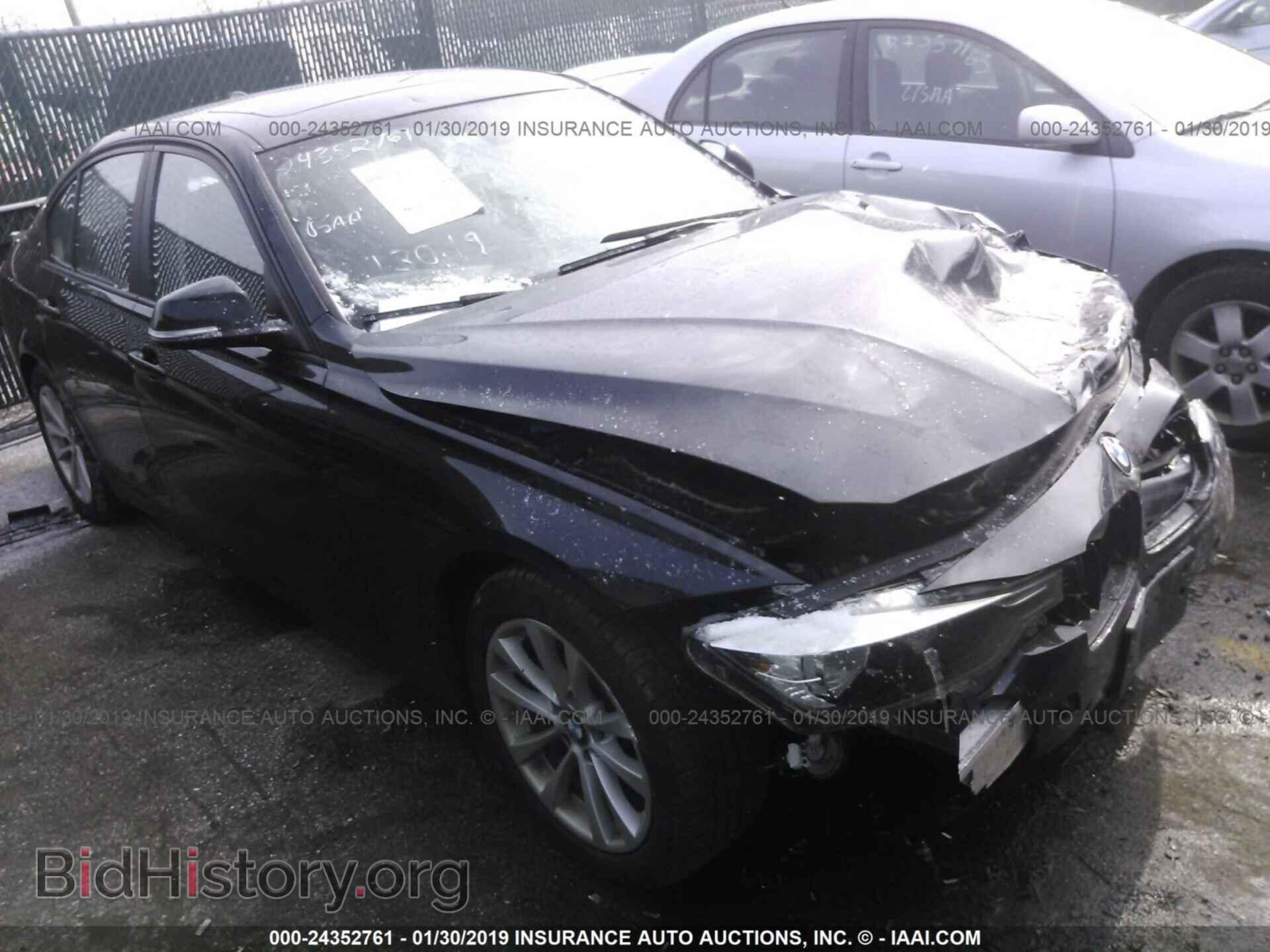 Photo WBA8A3C5XHK691074 - BMW 320 2017