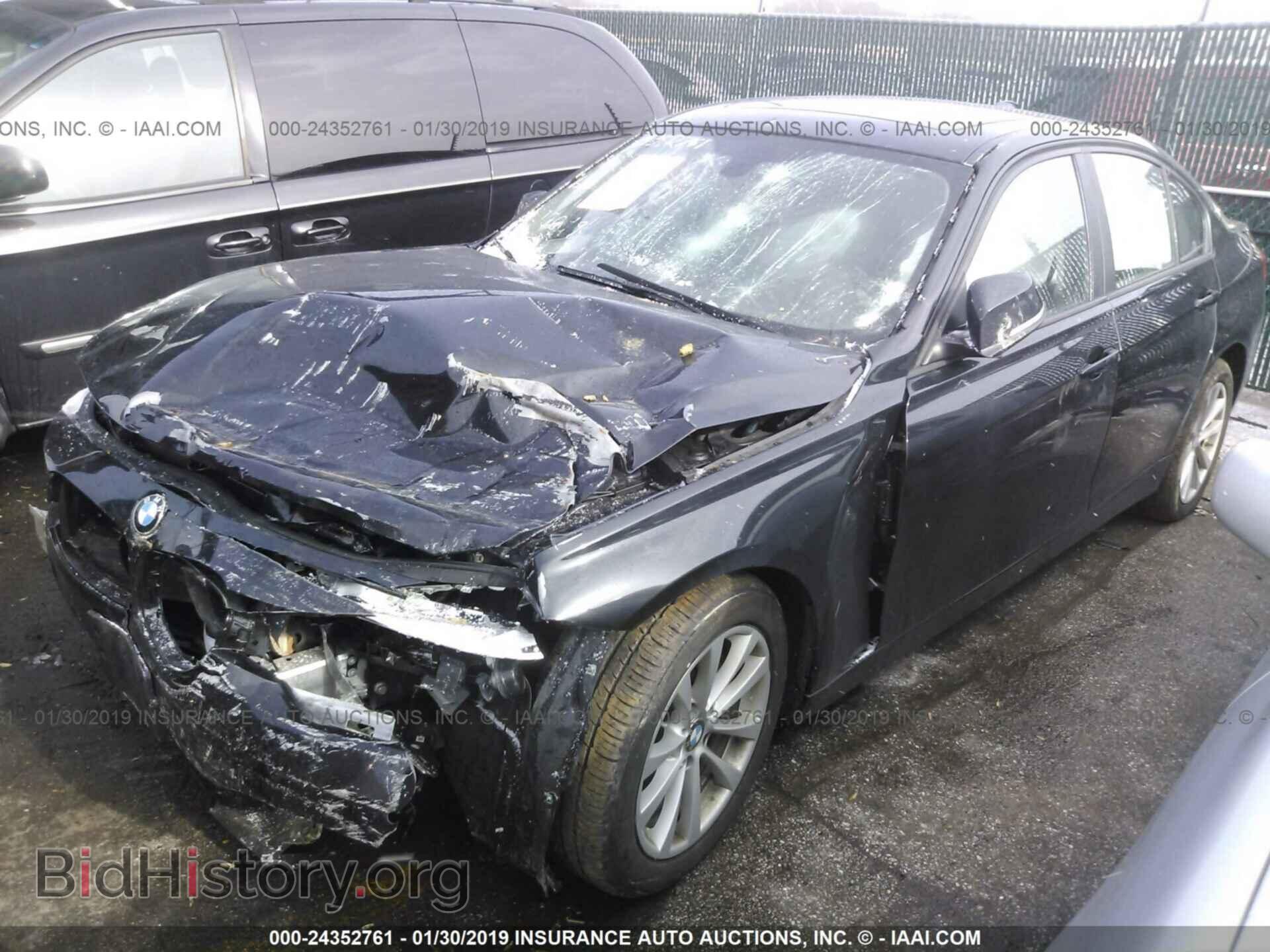 2017 BMW 320 - VIN: WBA8A3C5XHK691074 - Photo 2