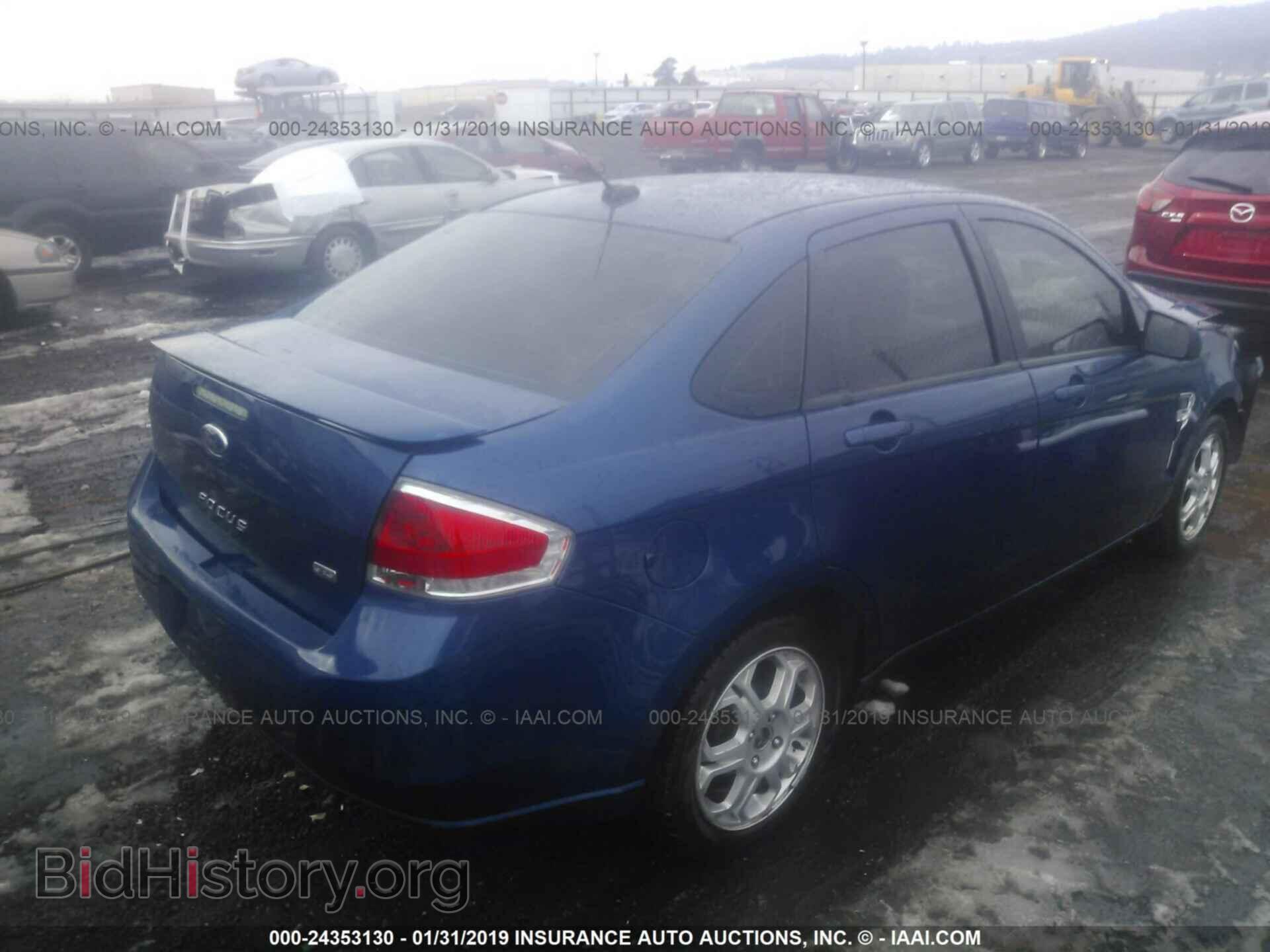2008 FORD FOCUS - VIN: 1FAHP35N48W258802 - Photo 4