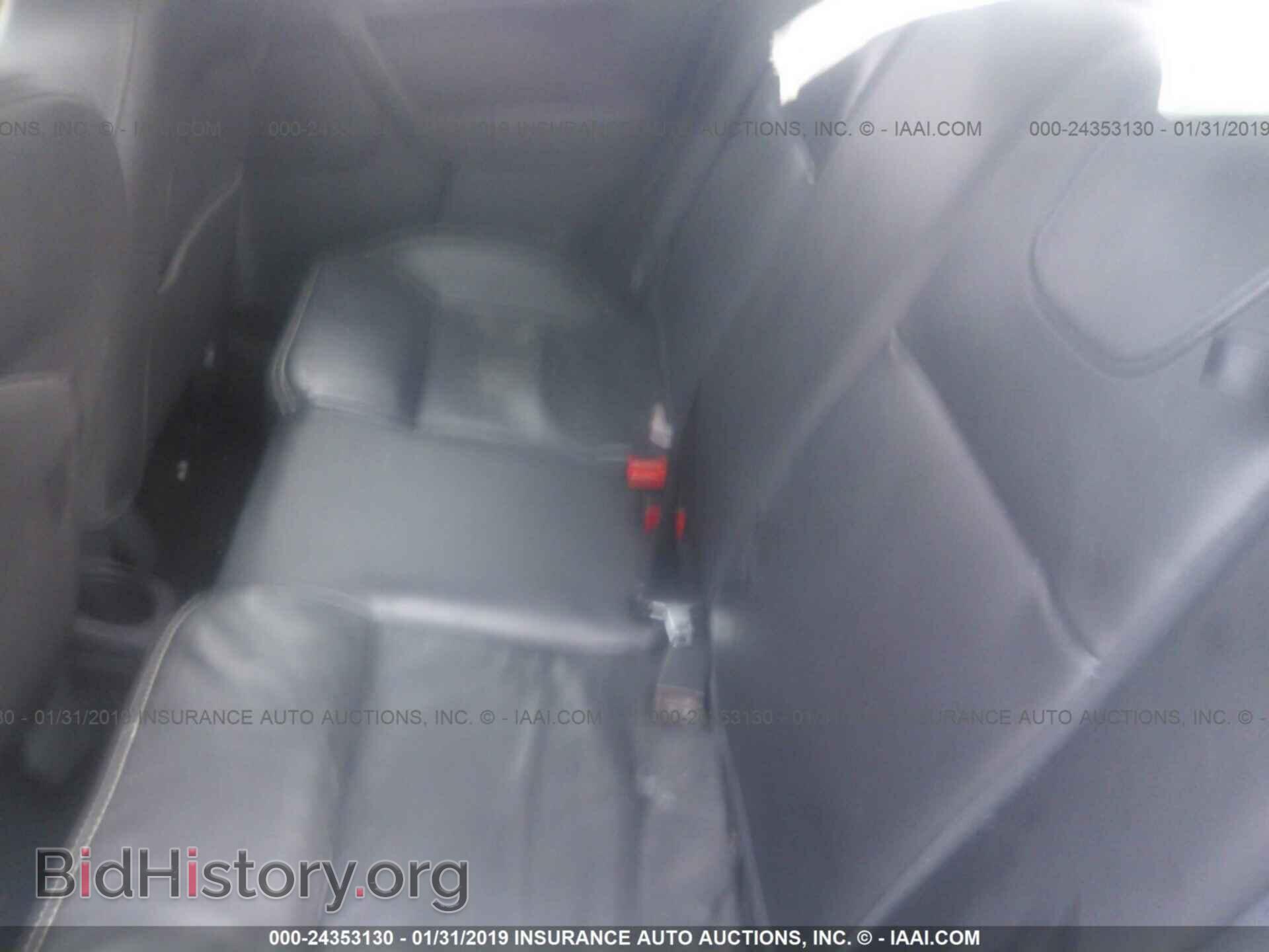 2008 FORD FOCUS - VIN: 1FAHP35N48W258802 - Photo 8