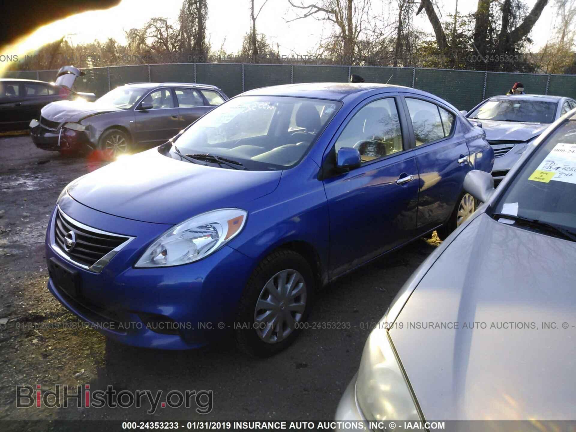 2013 NISSAN VERSA - VIN: 3N1CN7AP1DL843610 - Фото 2
