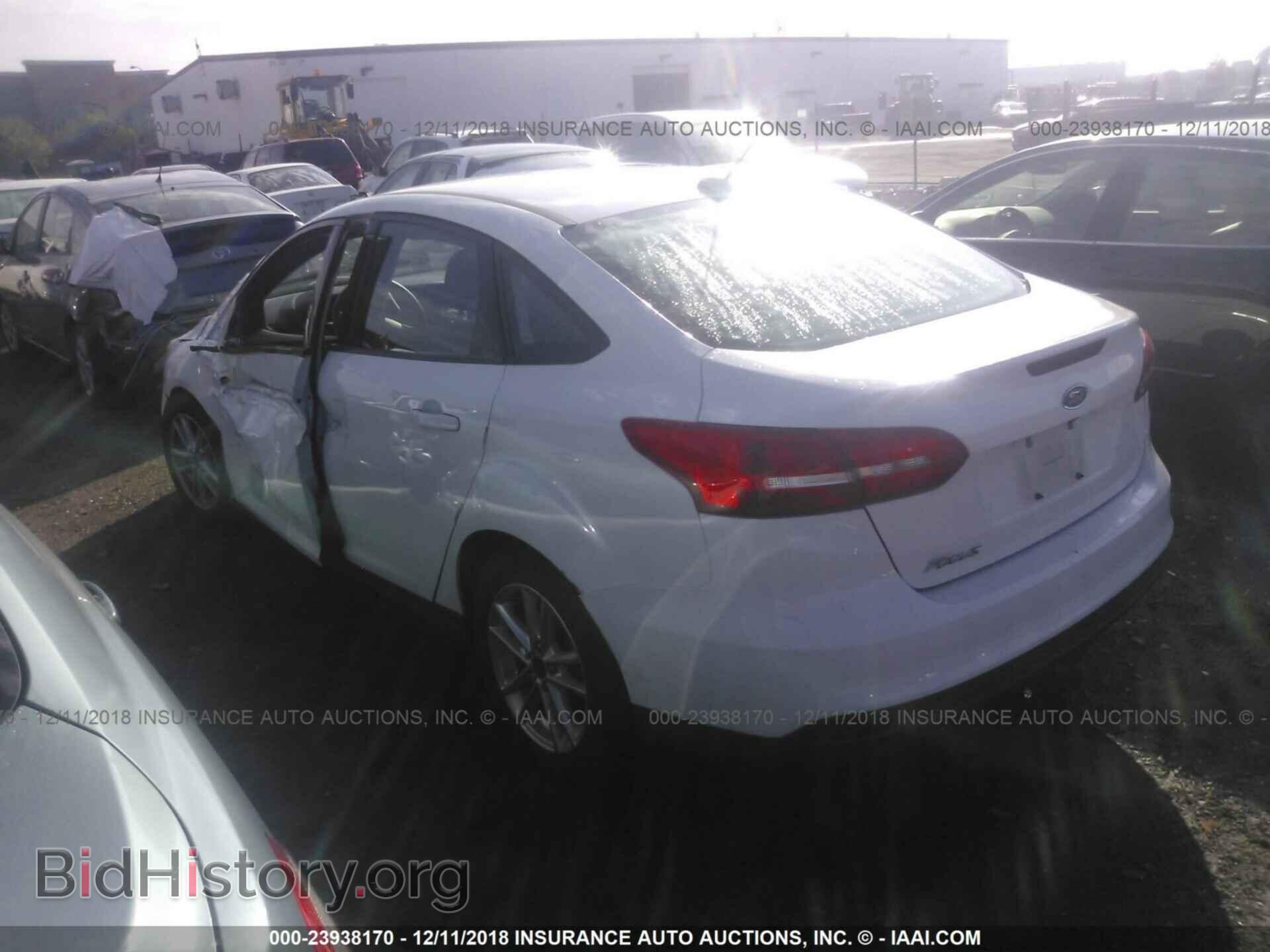 2016 FORD FOCUS - VIN: 1FADP3F26GL290220 - Фото 3