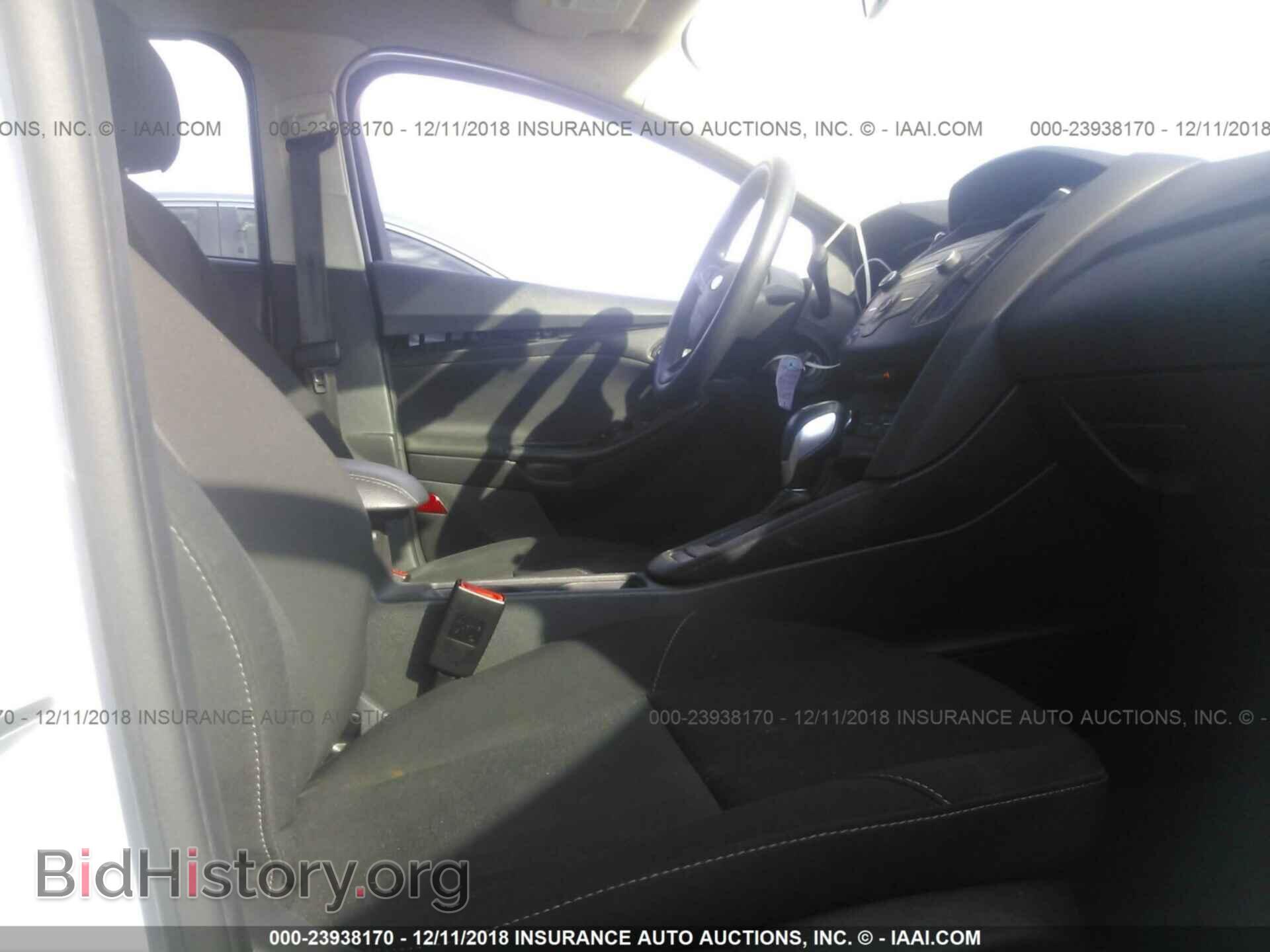 2016 FORD FOCUS - VIN: 1FADP3F26GL290220 - Фото 5