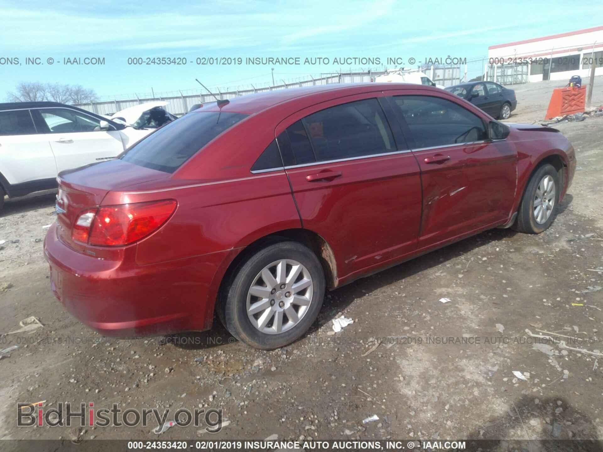 2010 CHRYSLER SEBRING - VIN: 1C3CC4FB5AN121247 - Фото 4