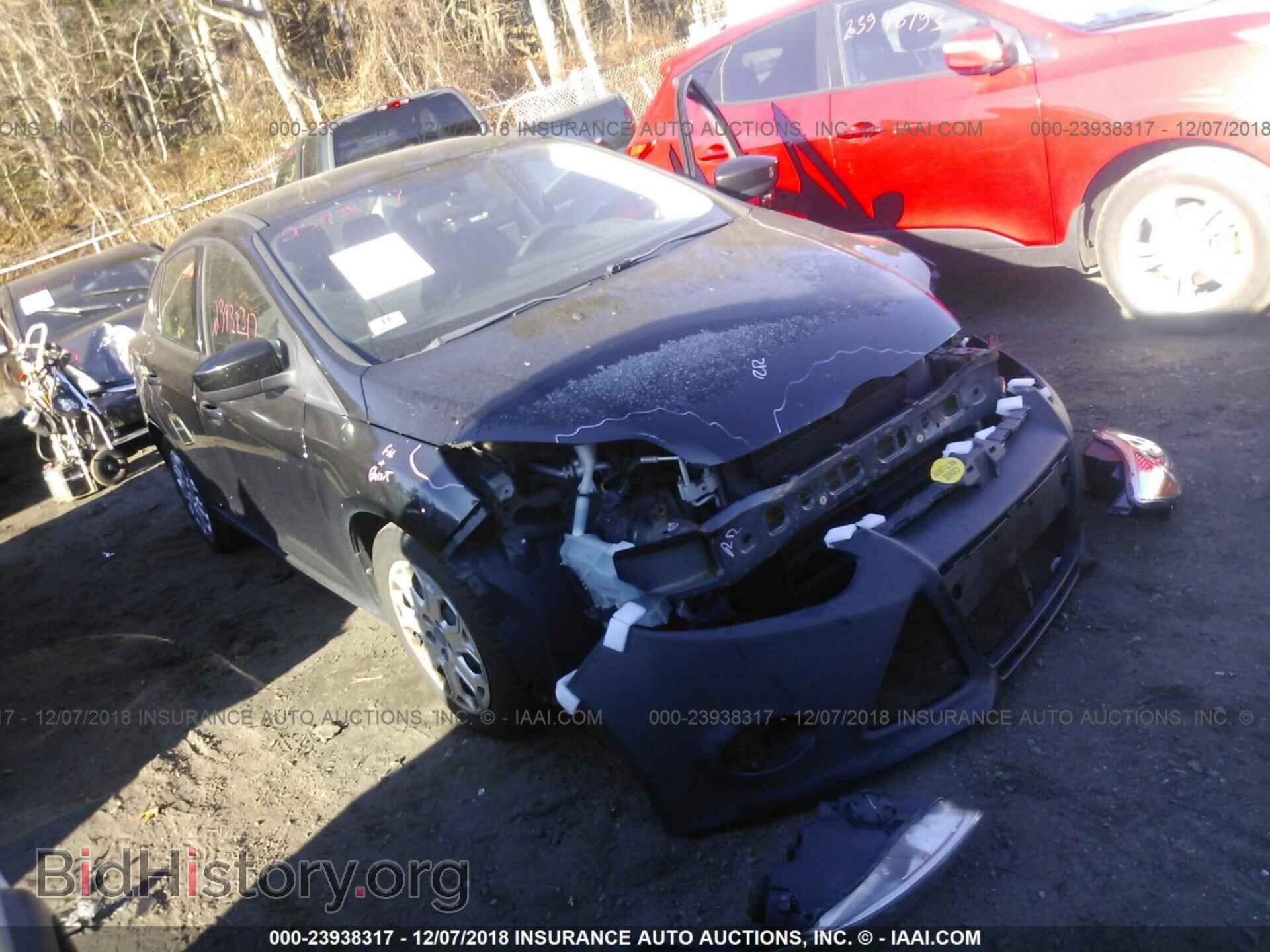 Photo 1FAHP3F24CL105819 - FORD FOCUS 2012