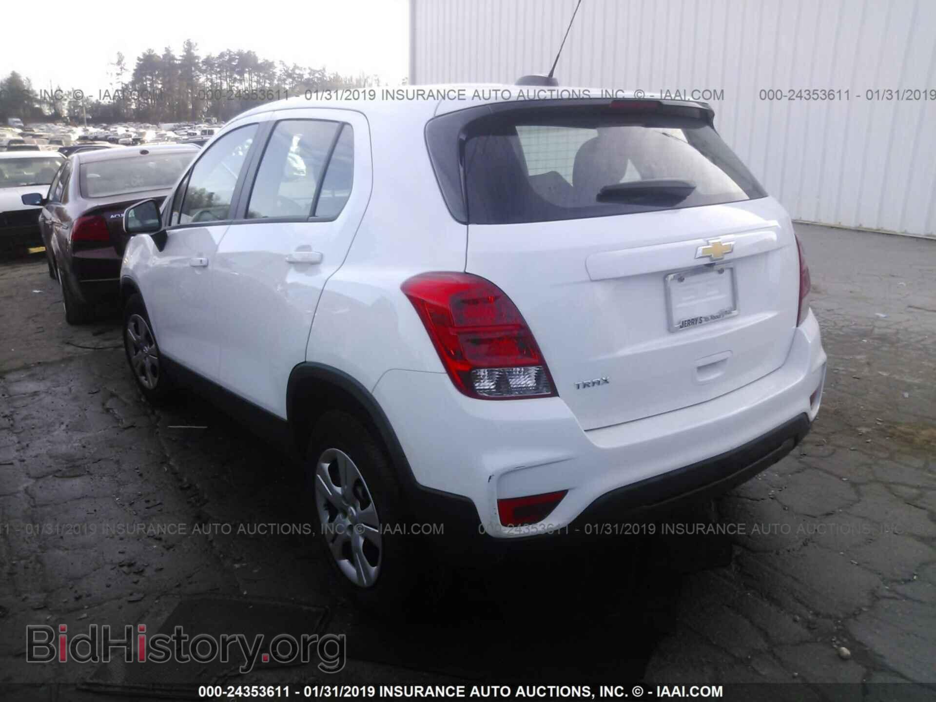 2017 CHEVROLET TRAX - VIN: KL7CJKSBXHB242098 - Фото 3